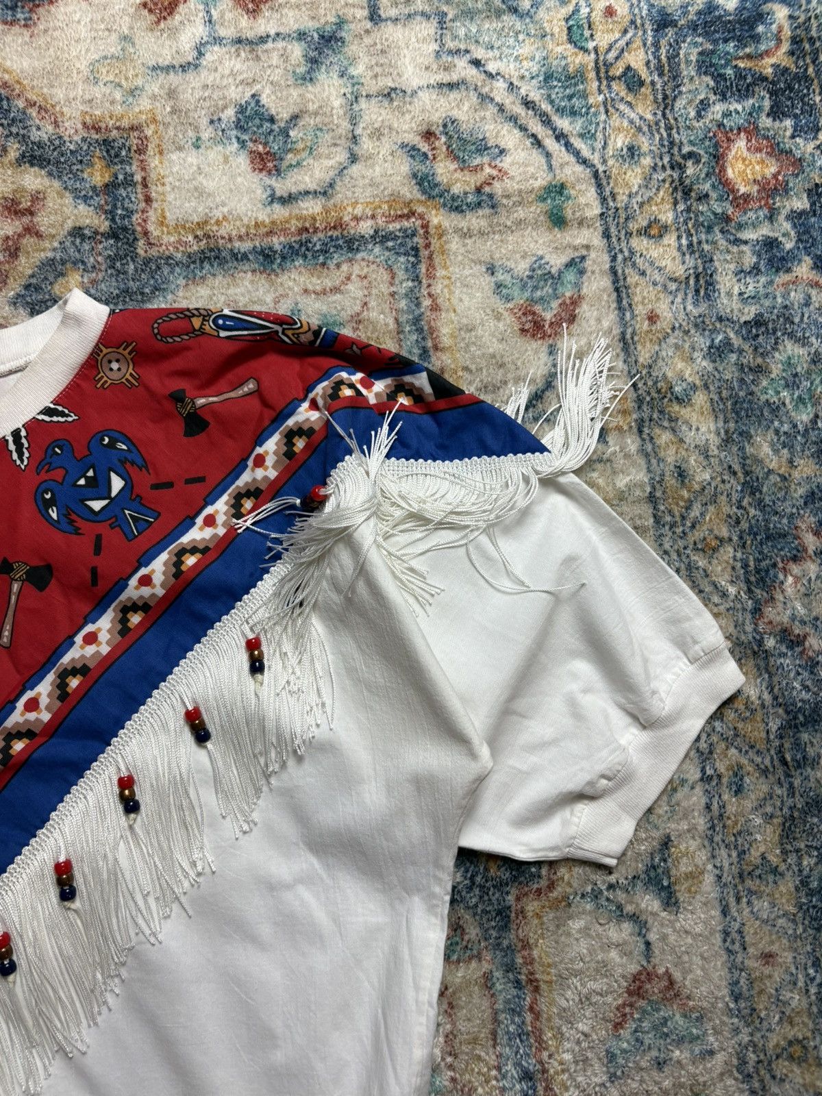 Vintage Vintage Aboriginal Tassel Short Sleeve Light Sweatshirt Size US M / EU 48-50 / 2 - 5 Thumbnail