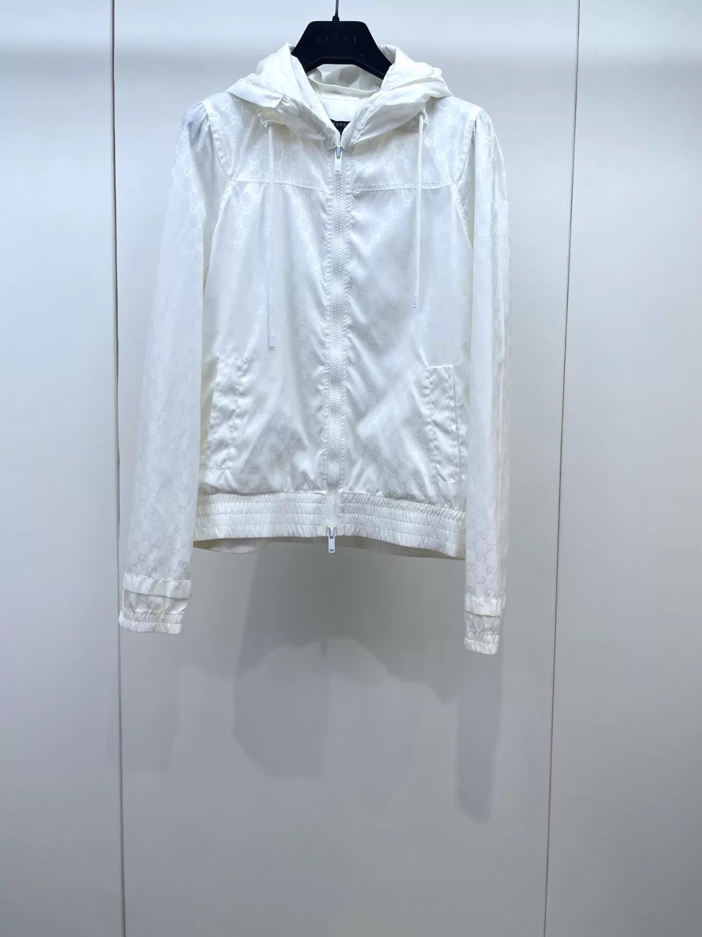 Gucci Gucci Ivory GG All Over Print Thin Hooded Trench S Size S / US 4 / IT 40 - 1 Thumbnail