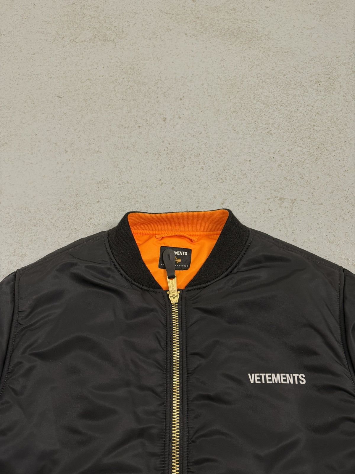 Alpha Industries × Vetements Vetements x Alpha Industries Reversible Bomber Jacket Size US XS / EU 42 / 0 - 9 Thumbnail