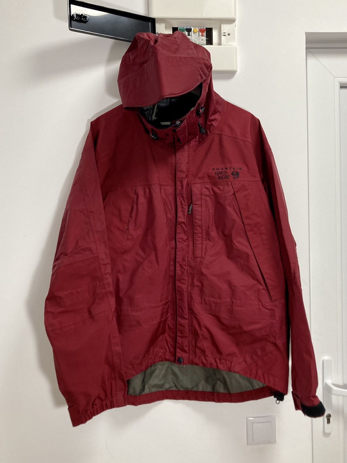 Mountain Hardwear × Outdoor Life 90s Mountain Hardwear Gore tex 