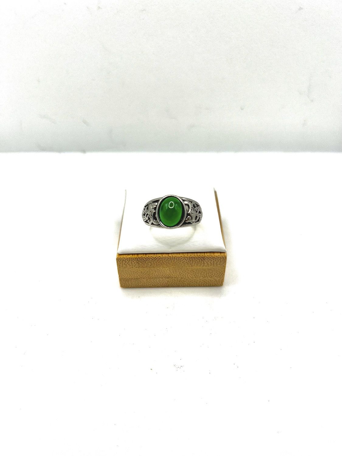 Jewelry x Jw Green Jade Crystal Silver Ring - Size 6.5, Men's