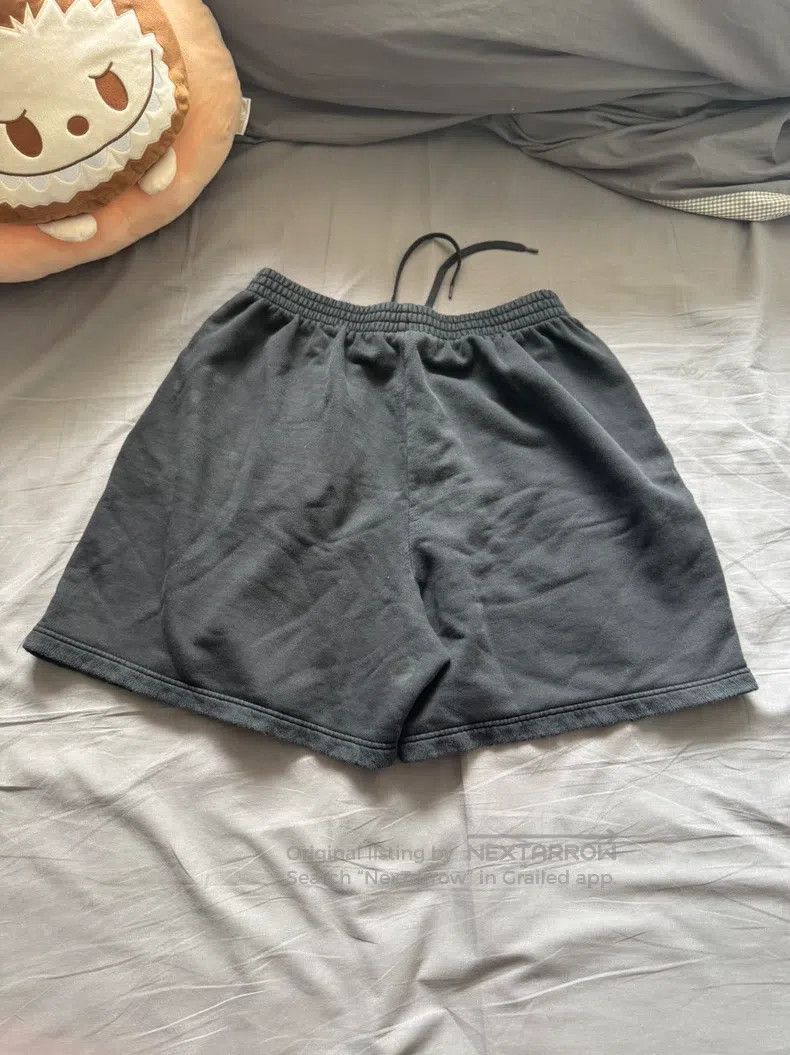 Balenciaga Balenciaga size S Wheat Embroidered Short Pants Grey Size US 27 - 4 Thumbnail