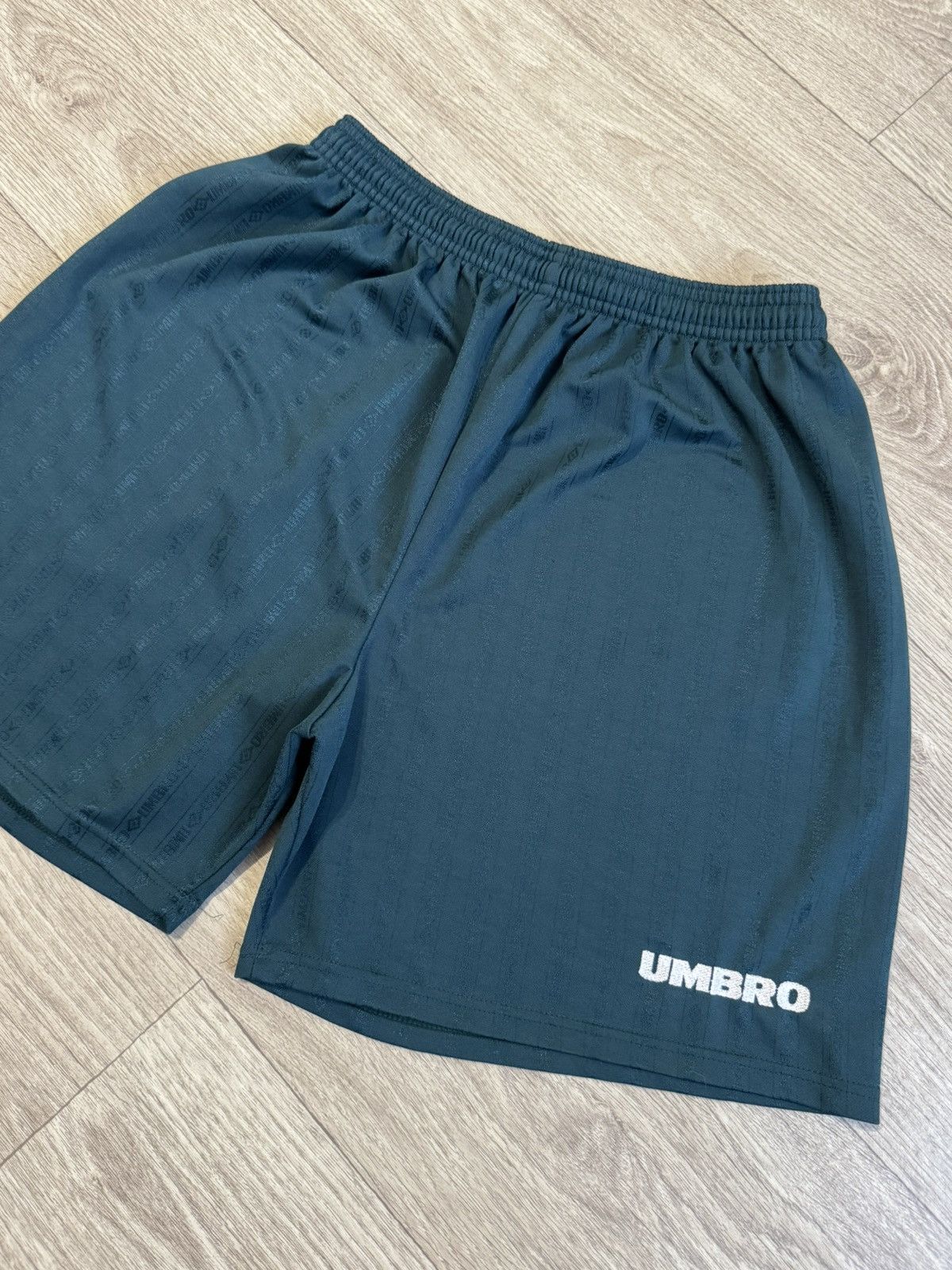 Umbro 🔷Vintage Umbro Monogram Shorts 90s🔷 Size US 32 / EU 48 - 2 Thumbnail