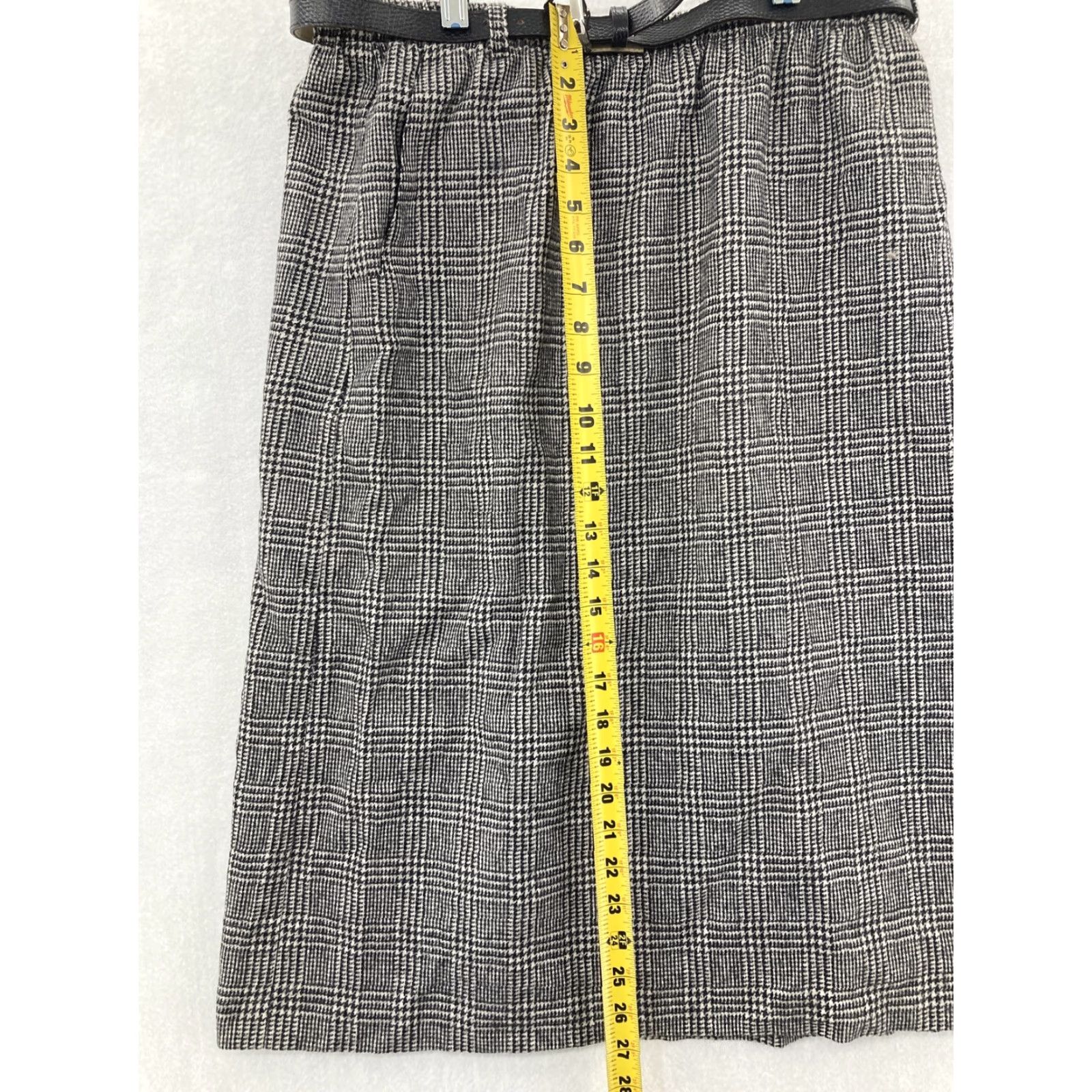 Vintage VINTAGE Alfred Dunner Skirt Womens 16 Plus Long Plaid Gray Acetate Lined Pockets Size 38" / US 16 / IT 52 - 4 Thumbnail