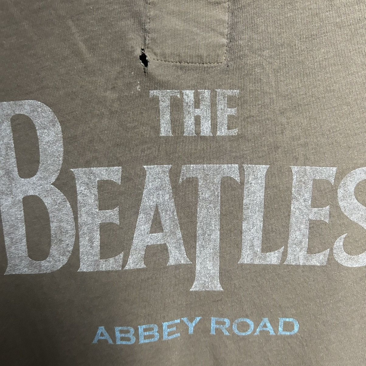Band Tees Vintage The Beatles Big Graphic logo 2000’s rock band tee Size US M / EU 48-50 / 2 - 9 Thumbnail
