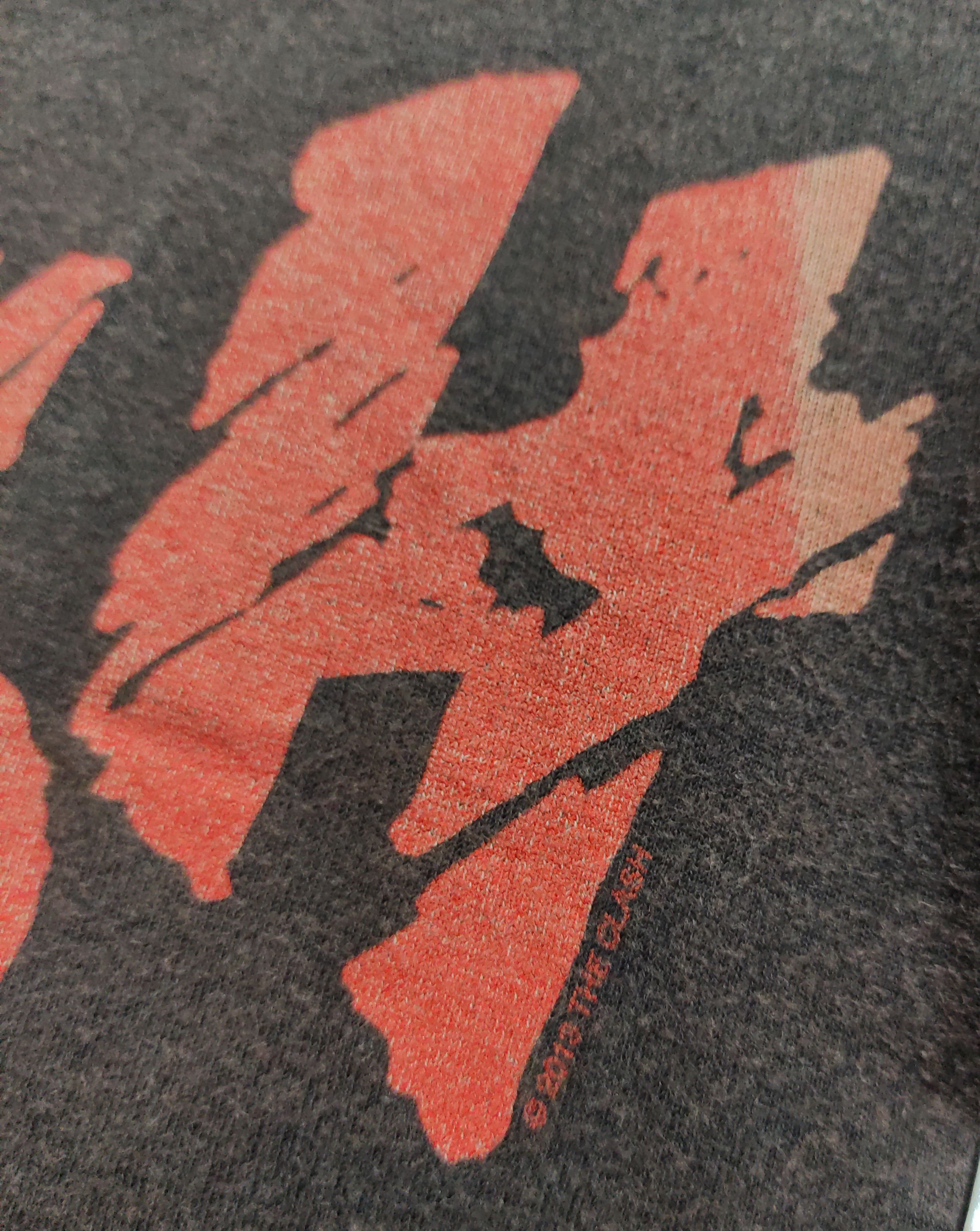 Band Tees The Clash © 2013 Red Big Logo Size US M / EU 48-50 / 2 - 4 Thumbnail
