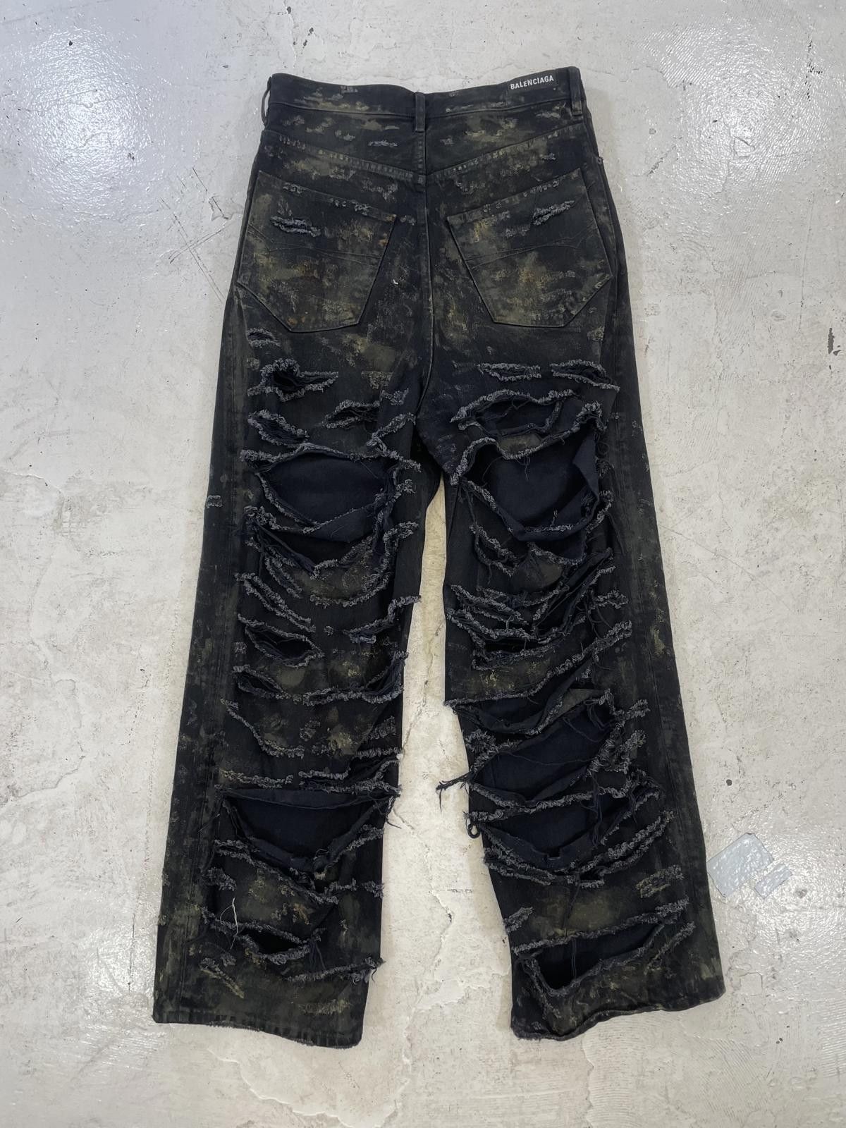 Balenciaga Balenciaga ss23 mud distressed denim Size US 32 / EU 48 - 2 Thumbnail