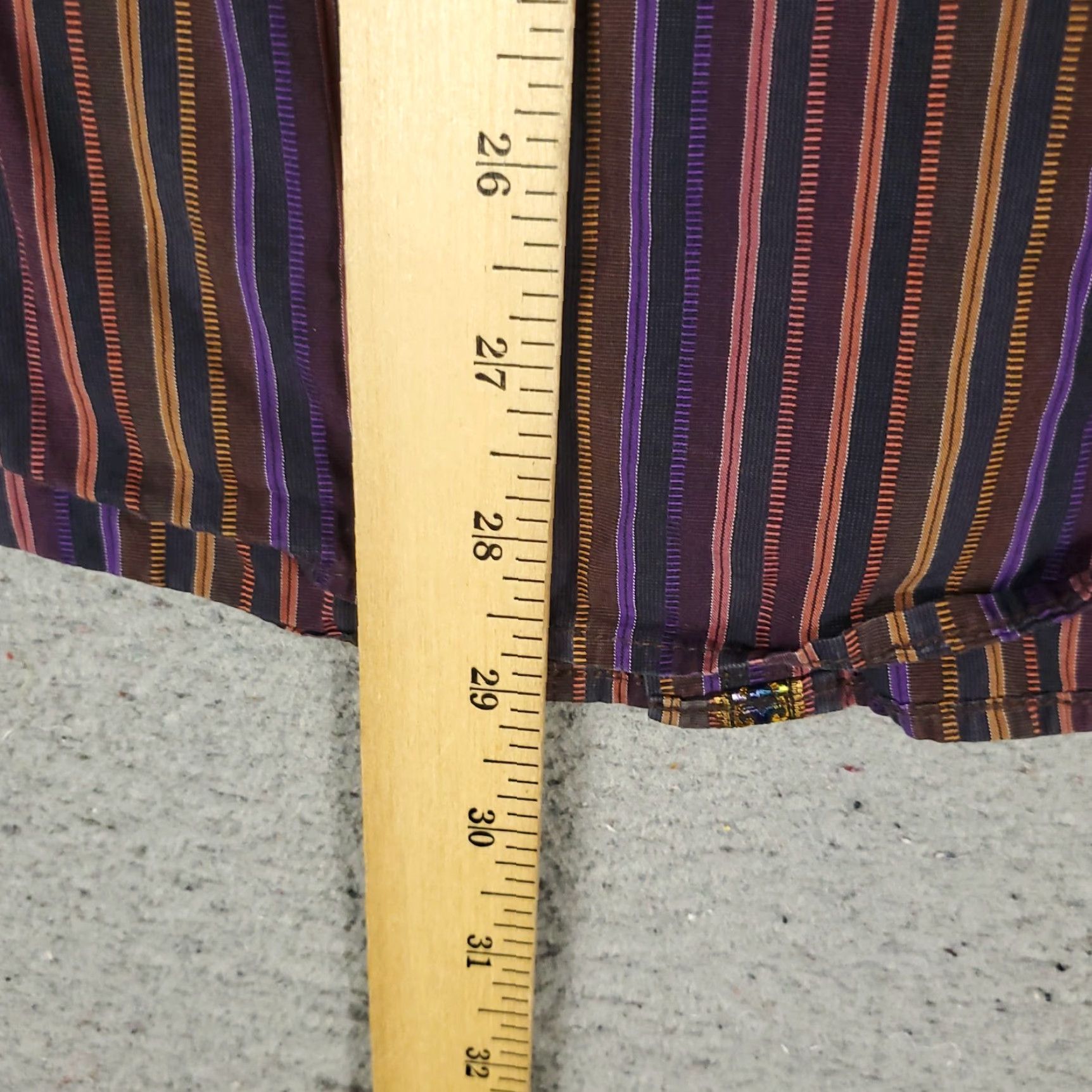 Robert Graham VINTAGE Robert Graham Shirt Mens Large Purple Red Striped Button-Up Long Sleeve – Regular Fit, Cotton, Classic American Style, 90s/Preppy, Mens Size US L / EU 52-54 / 3 - 5 Thumbnail