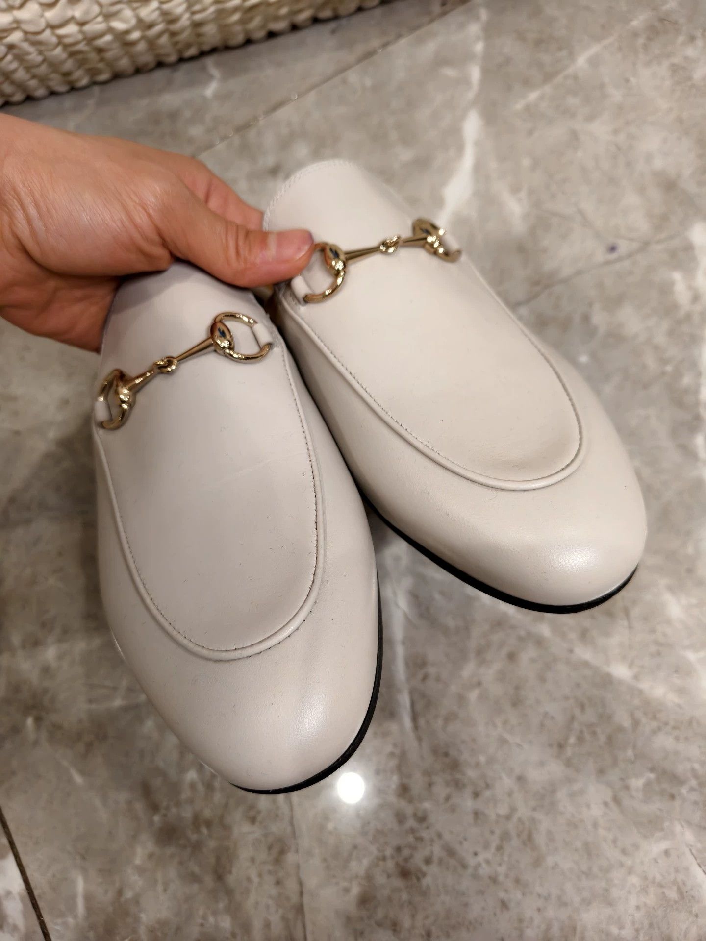 Gucci Gucci Classic Slippers Beige 38 (Fits 37-37.5) New Size US 7.5 / IT 37.5 - 2 Thumbnail