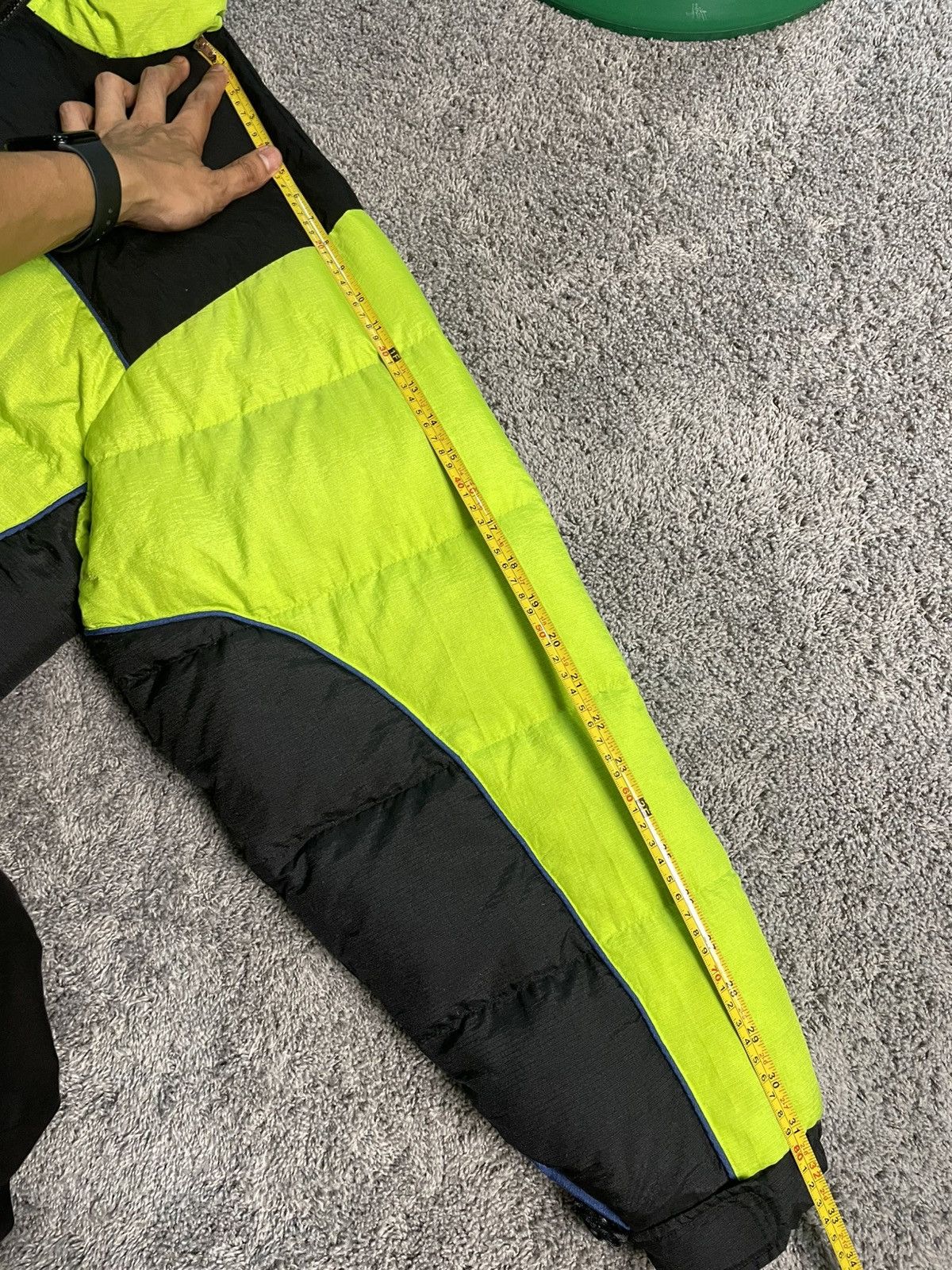 Nike ACG Vintage Nike ACG Green Neon Puffer Jacket Size US L / EU 52-54 / 3 - 19 Thumbnail