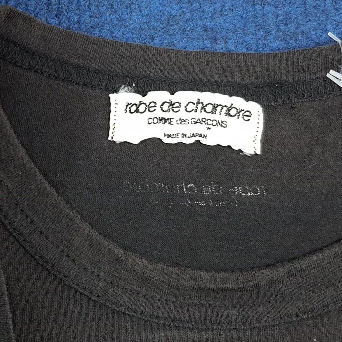 Comme des Garcons Vintage robe de Chambre Comme Des Garcons Tshirt C299N38 Size US M / EU 48-50 / 2 - 6 Thumbnail