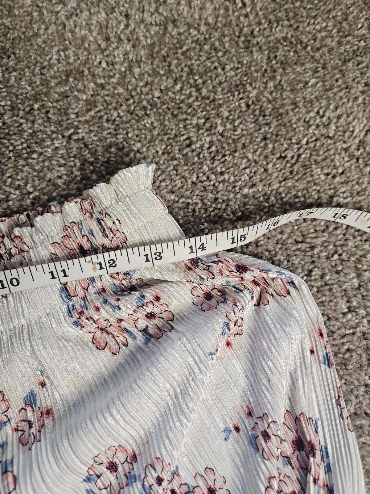 Designer Nwt Sadie & sage Floral Pleated High-Waisted Shorts #202 Size 28" / US 6 / IT 42 - 4 Thumbnail