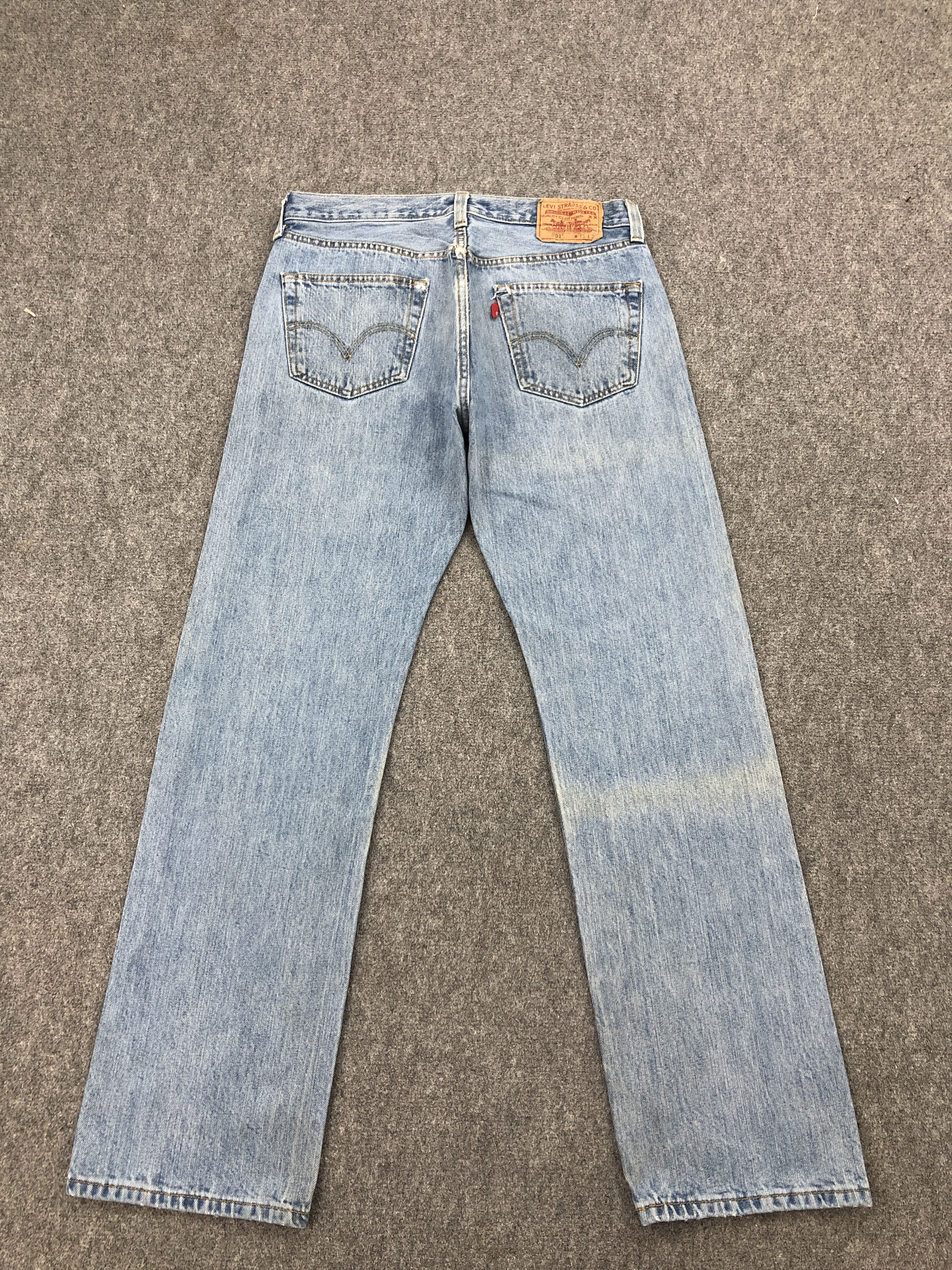 Levi's × Vintage Vintage Levi's 501 Light Blue Washed Jeans Size US 31 - 3 Thumbnail