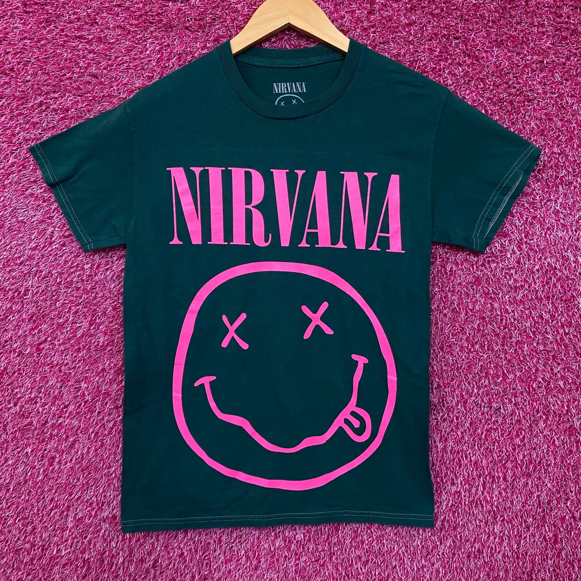 Nirvana Nirvana Pink Smiley Grunge Band Graphic T-Shirt Small Size US S / EU 44-46 / 1 - 1 Thumbnail