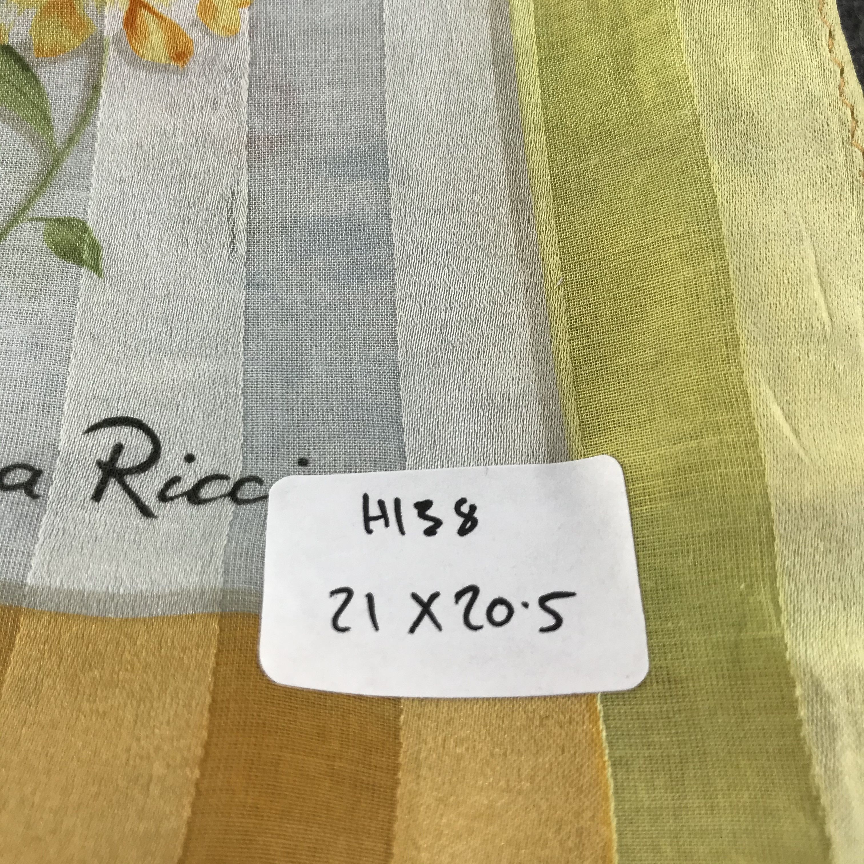 Nina Ricci Nina Ricci Floral Handkerchief Neckerchief Bandana H138 Size ONE SIZE - 8 Thumbnail
