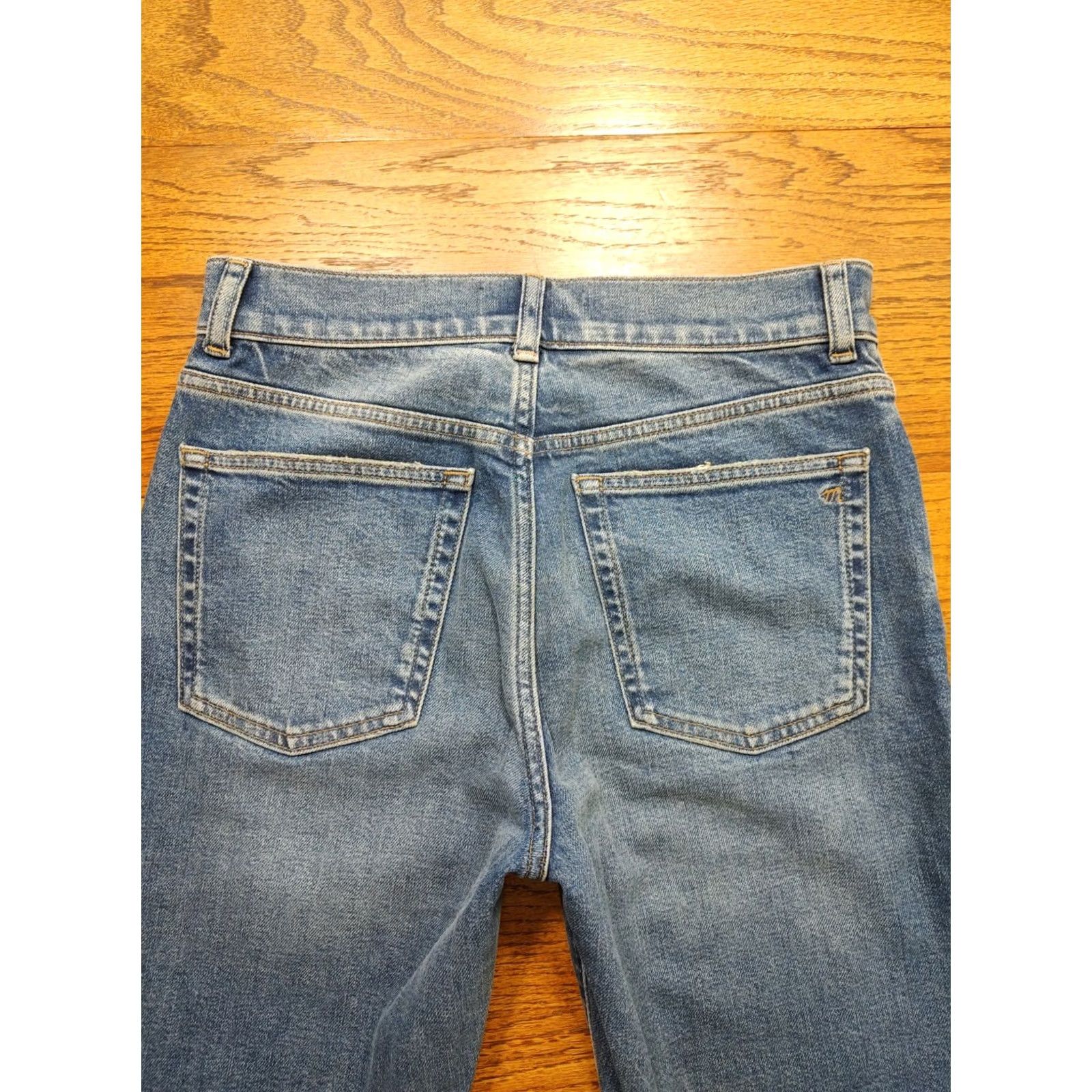 Madewell Madewell Jeans Womens 27 32 Inseam Denim 5-Pocket Flared Vintage Look Bohemian 90s Distressed Stretch Blue Denim Shirt? Size 27" / US 4 / IT 40 - 4 Thumbnail