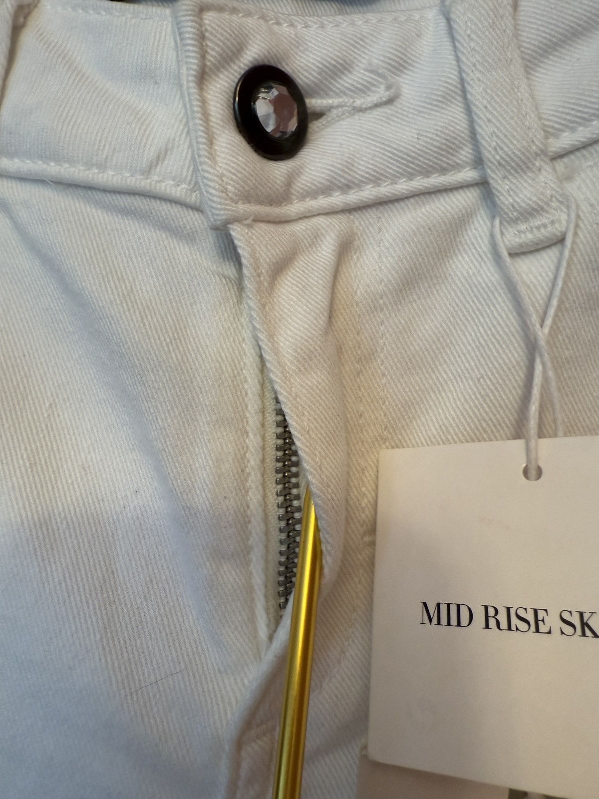 Zara Zara Women’s White Mid Rise Skinny Distressed Jean USA 2-34 Size 26" / US 2 / IT 38 - 6 Thumbnail