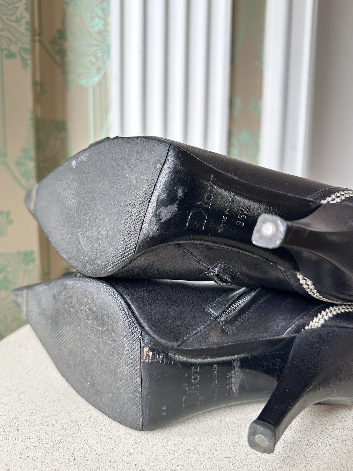 Dior DIOR CD Logo Black Leather Pointed Toe Ankle Boots Size US 5.5 / IT 35.5 - 13 Thumbnail