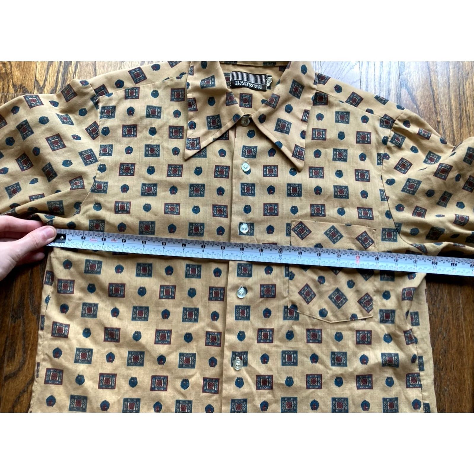 Vintage VINTAGE Harwyn Shirt Mens M Beige Long Sleeve Button-Up Geometric 60s Rockabilly Medallion Retro 70s Casual Mens Size US M / EU 48-50 / 2 - 6 Thumbnail