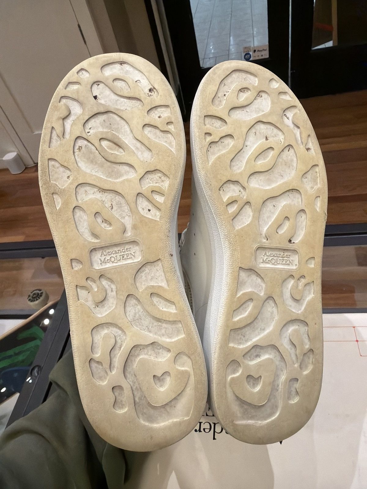 Alexander McQueen Alexander McQueen Oversized Sneaker -White/Opal Heel Size US 11 / EU 44 - 7 Thumbnail