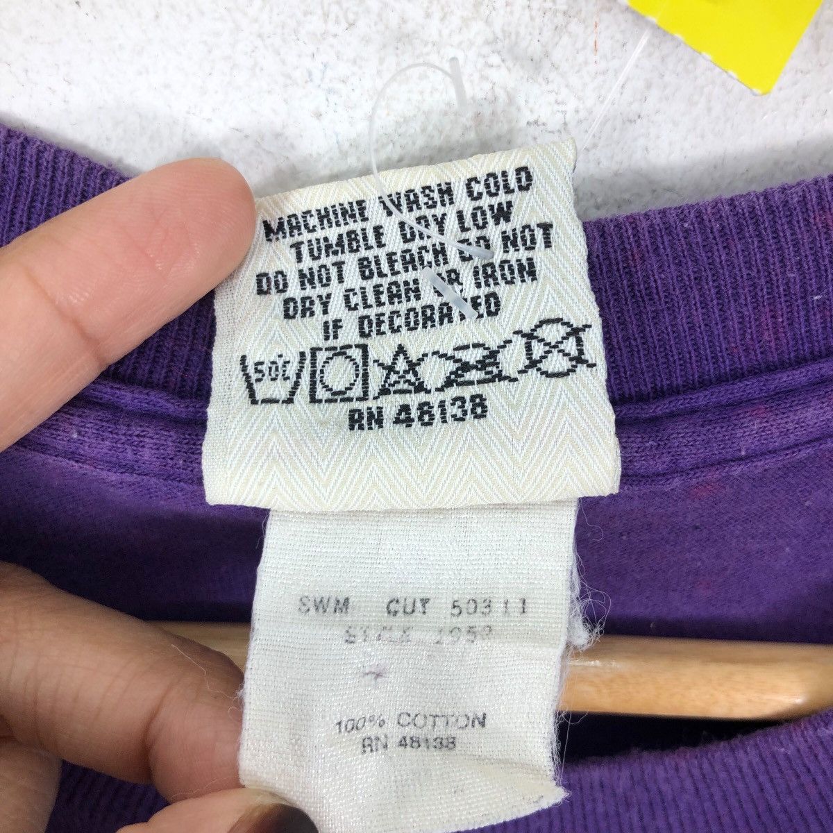 Vintage Vintage 90s PHOENIX SUNS “Will Scorch You” Tee Shirt Nutmeg Size US L / EU 52-54 / 3 - 8 Thumbnail