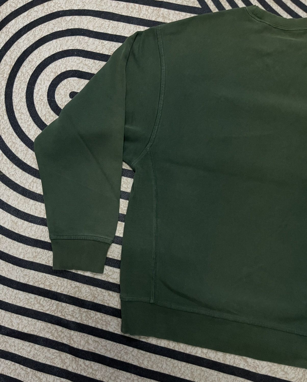 Carhartt Wip 2000s CARHARTT WIP SUN FADED SWEATSHIRT SMALL LOGO Size US L / EU 52-54 / 3 - 20 Thumbnail