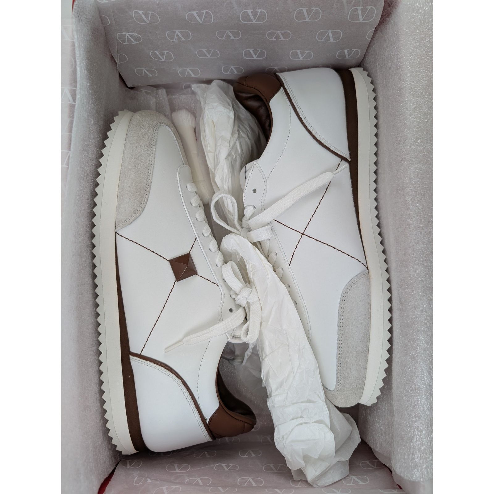 Valentino o1rshd1 Stud-around Sneakers in Leather in White Size US 9 / EU 42 - 20 Thumbnail