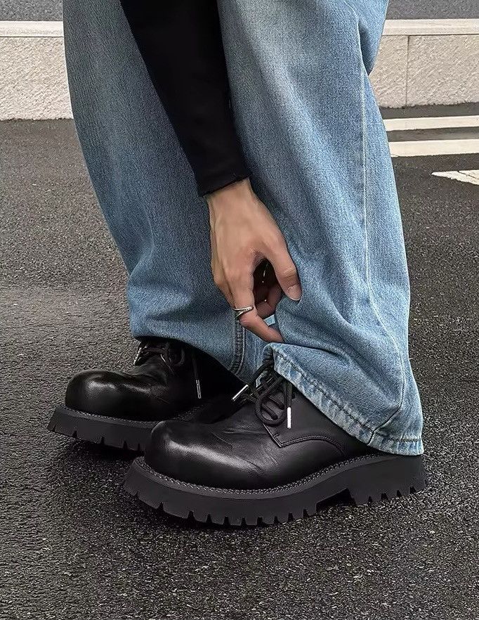 Designer Streetwear Platform Design PU Leather Lace Up Toe Boots Size US 10 / EU 43 - 1 Thumbnail
