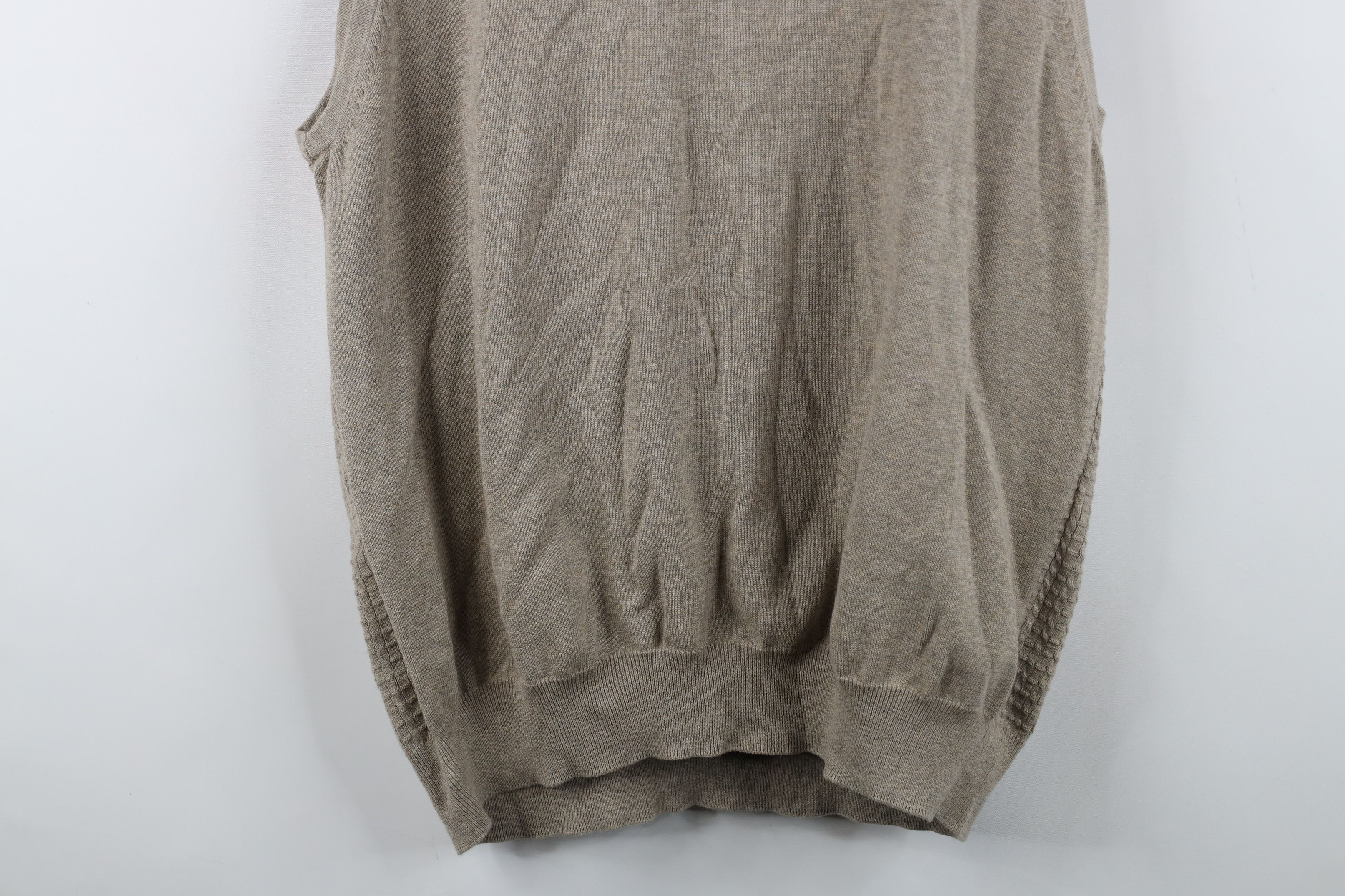 Vintage Vintage 90s Streetwear Cable Knit V-Neck Sweater Vest Beige Size US XL / EU 56 / 4 - 10 Thumbnail