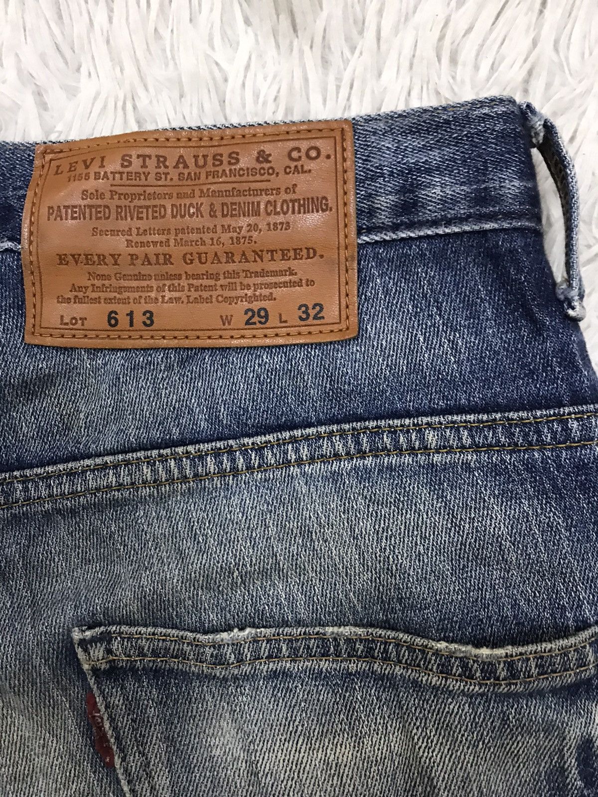 Levi's Vintage Clothing Vintage Levis Lot 613 Skinny Leg Distressed Denim Jeans Size US 29 - 7 Thumbnail