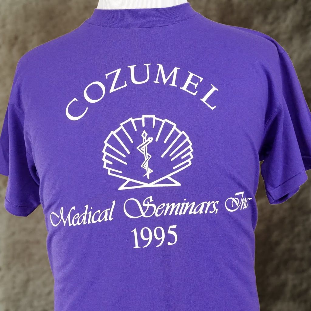 Hanes VINTAGE COZUMEL MEDICAL SEMINARS INC TSHIRT SZ L 1995 SINGLE STITCH 90s Size US L / EU 52-54 / 3 - 1 Thumbnail