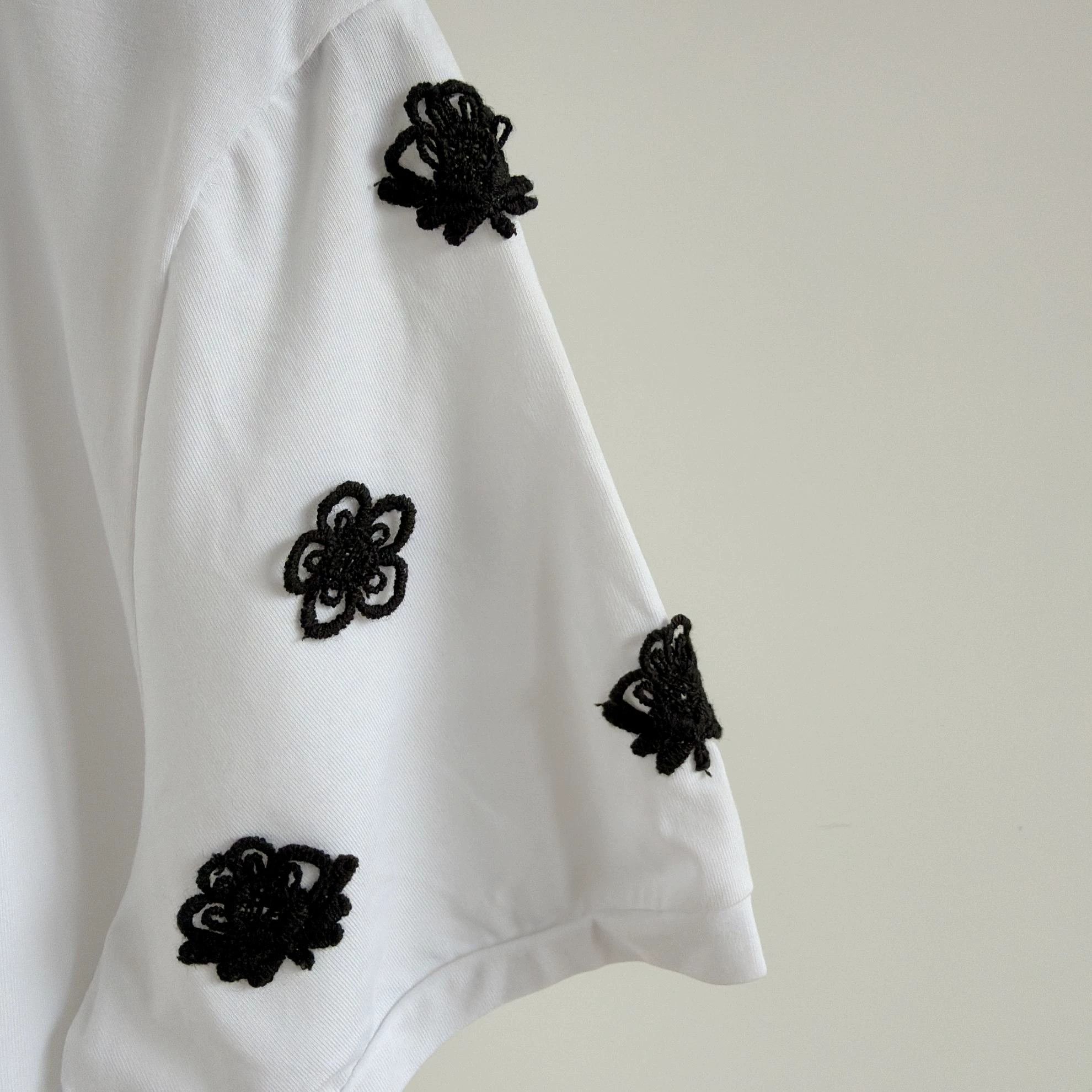 Dolce & Gabbana Dolce&Gabbana White 3D Floral T-Shirt L Size L / US 10 / IT 46 - 5 Thumbnail