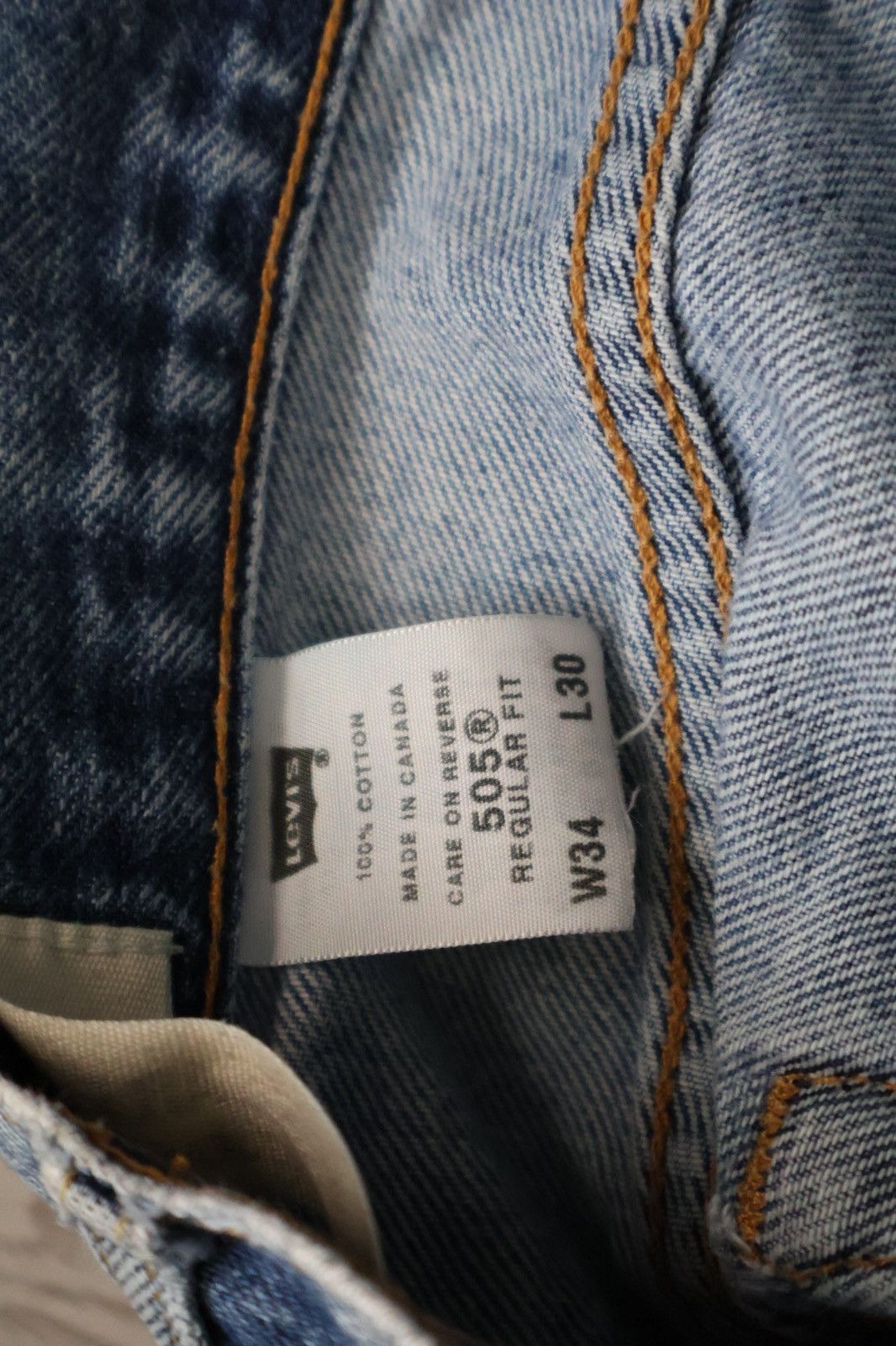 Levi's Vintage Levi’s 505 – Light Wash Distressed Denim Size US 34 / EU 50 - 6 Thumbnail