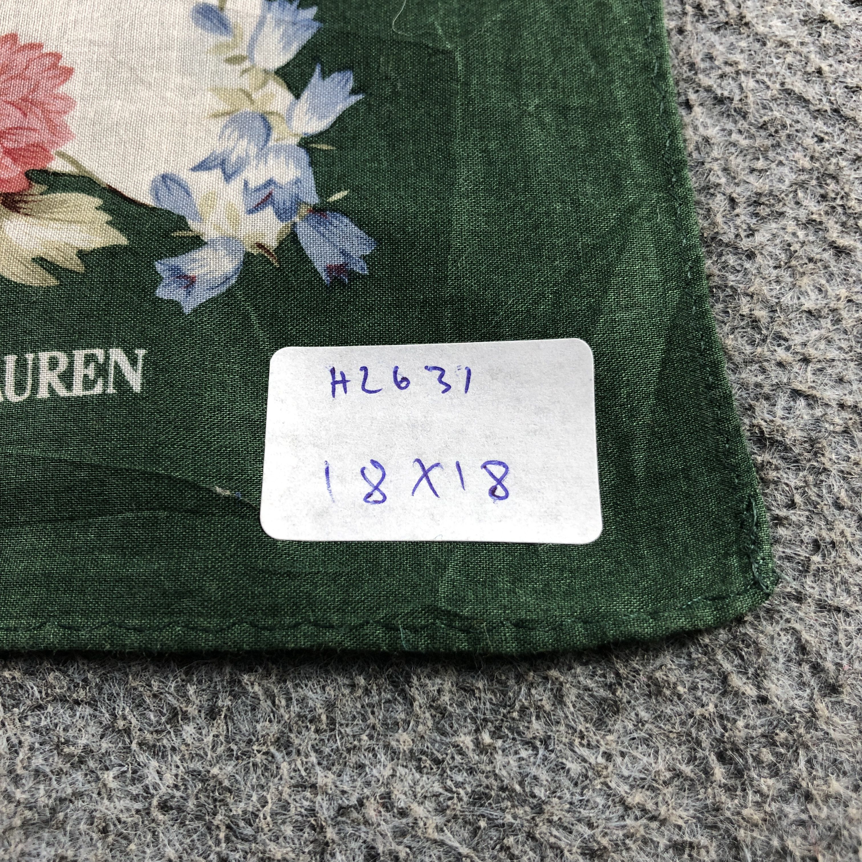 Ralph Lauren Ralph Lauren Handkerchief Neckerchief Bandana H2631 Size ONE SIZE - 9 Thumbnail