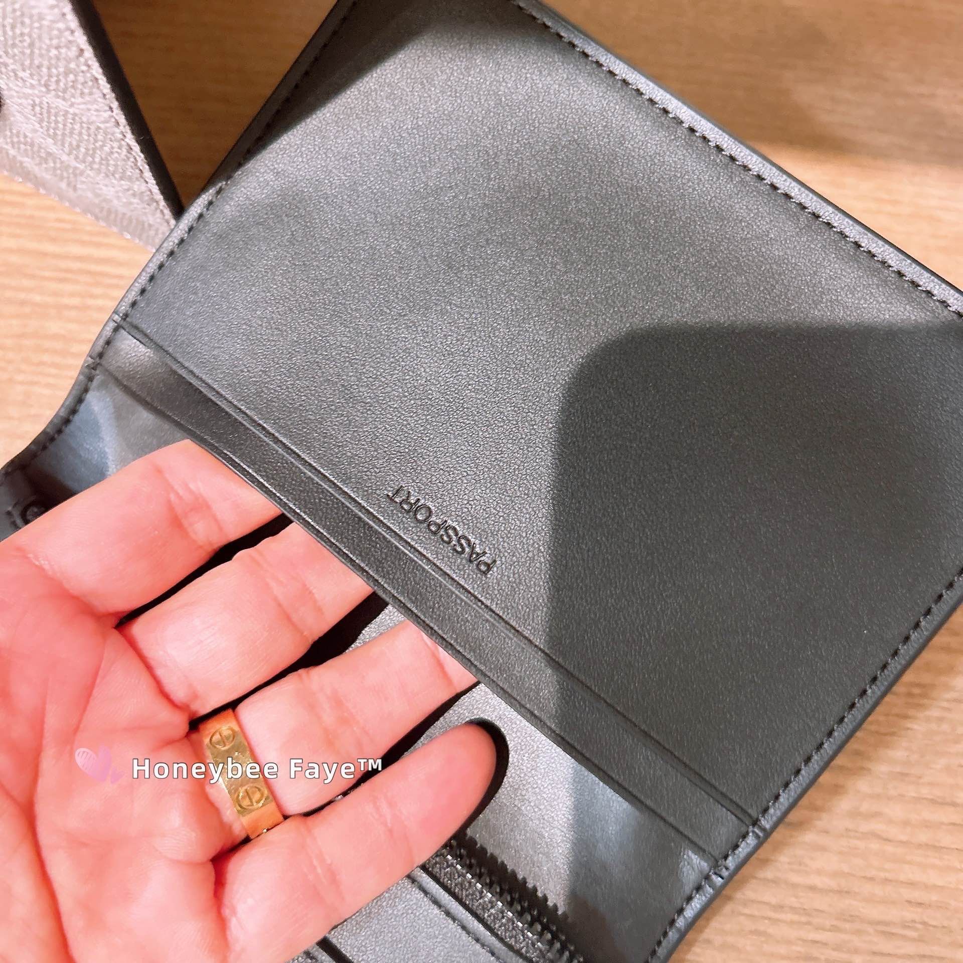 Coach Passport Card Case With Penguin Print CCP94 Size ONE SIZE - 5 Thumbnail