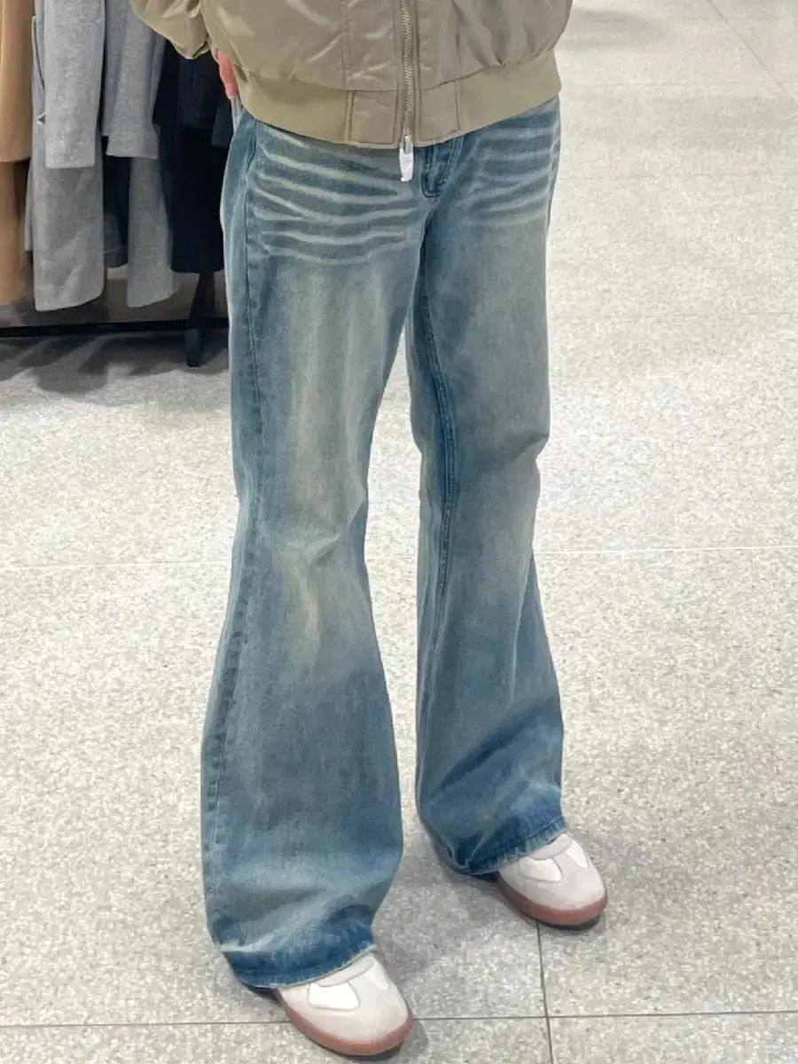 Japanese Brand × Jean Retro cat whiskers casual loose slightly flared jeans Size US 32 / EU 48 - 1 Thumbnail