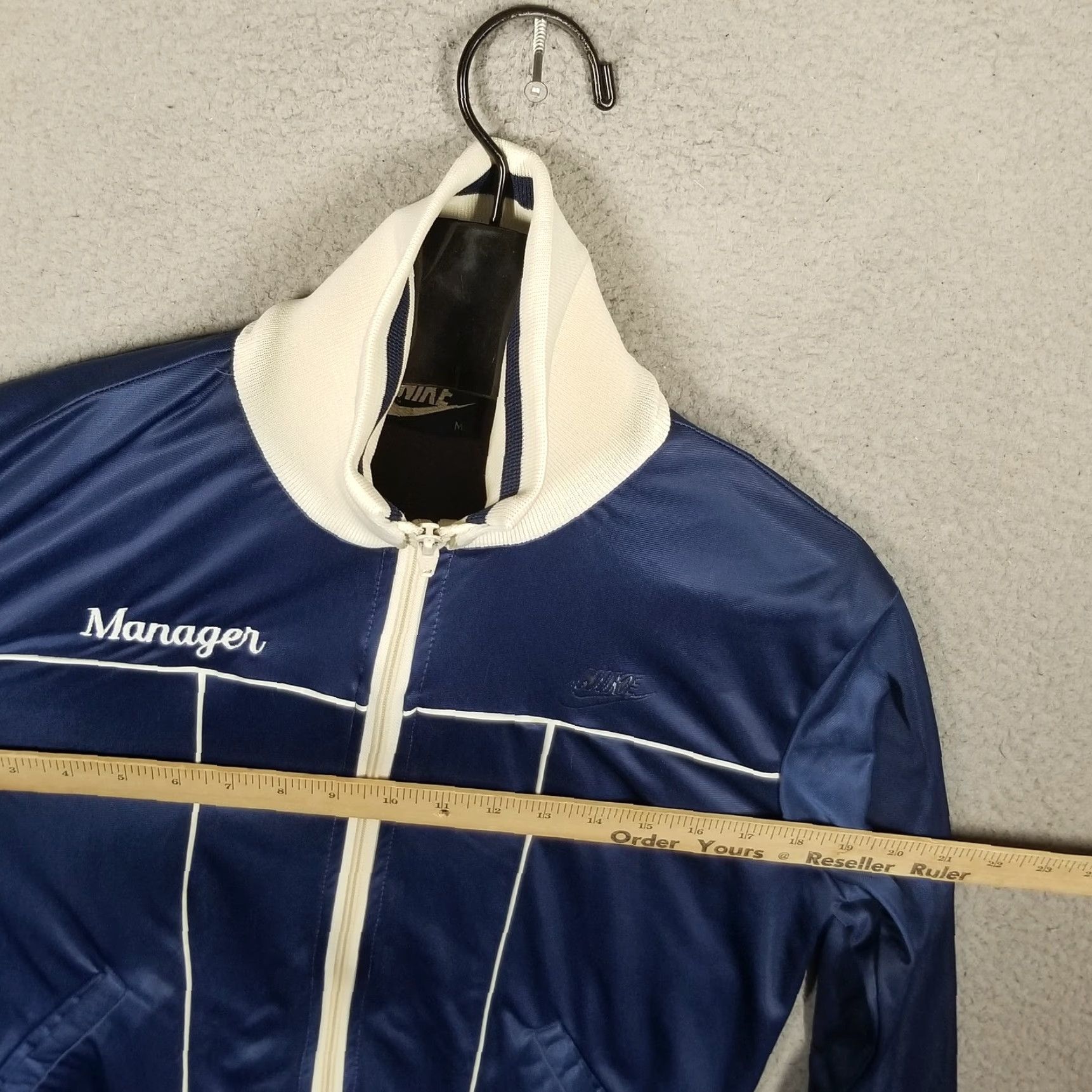 Nike Vintage Nike Jacket Woman Medium Blue White Soccer Manager Swoosh Retro 80s 90s Size US M / EU 48-50 / 2 - 7 Thumbnail
