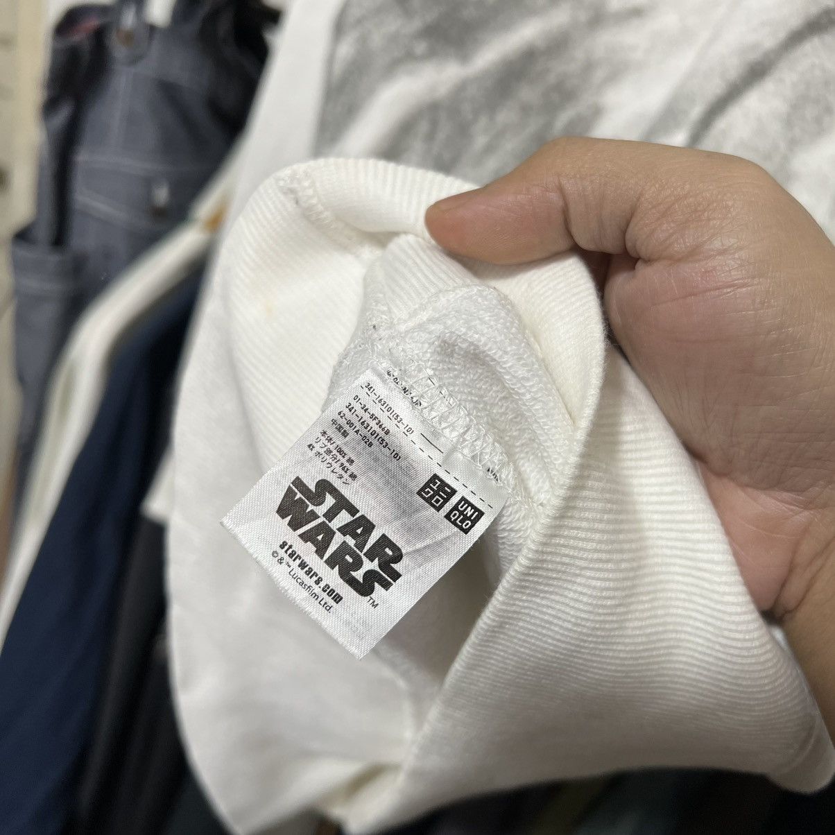 Japanese Brand × Uniqlo × Vintage Uniqlo x starwars sweatshirt crewneck Size US XL / EU 56 / 4 - 8 Thumbnail