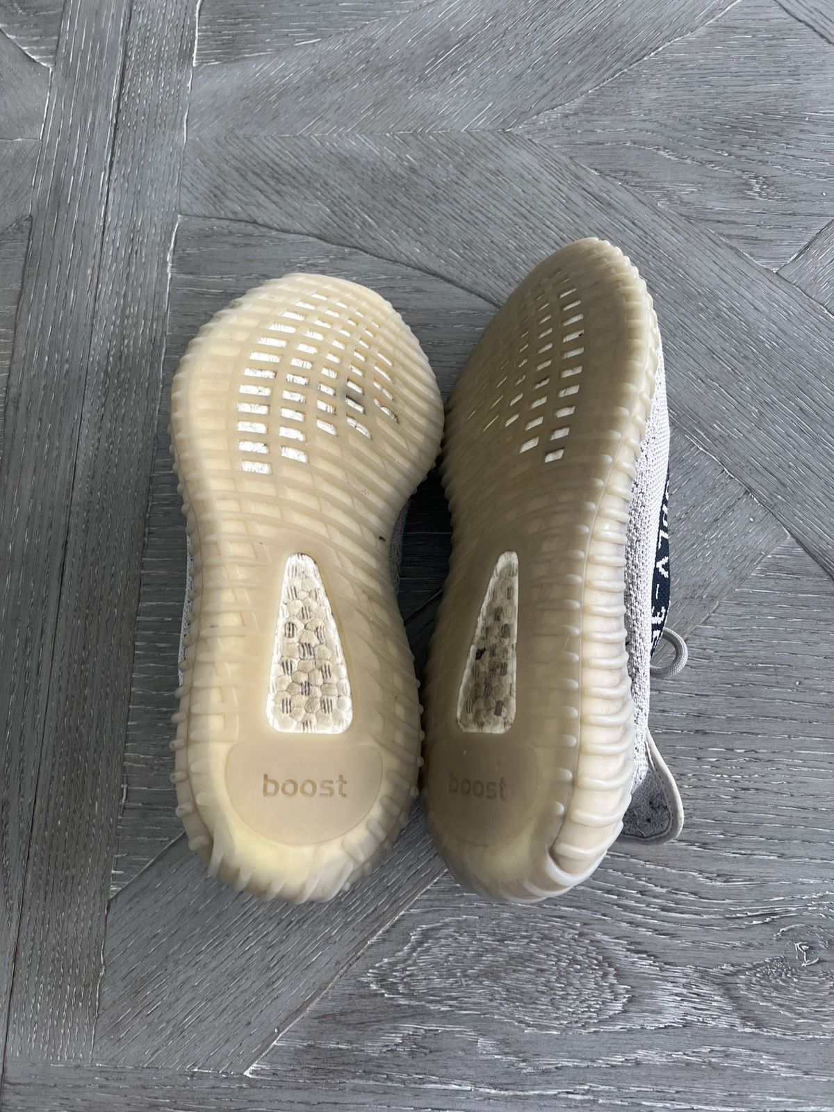 Yeezy Yeezy Slate 350 V2 Size US 10 / EU 43 - 5 Thumbnail