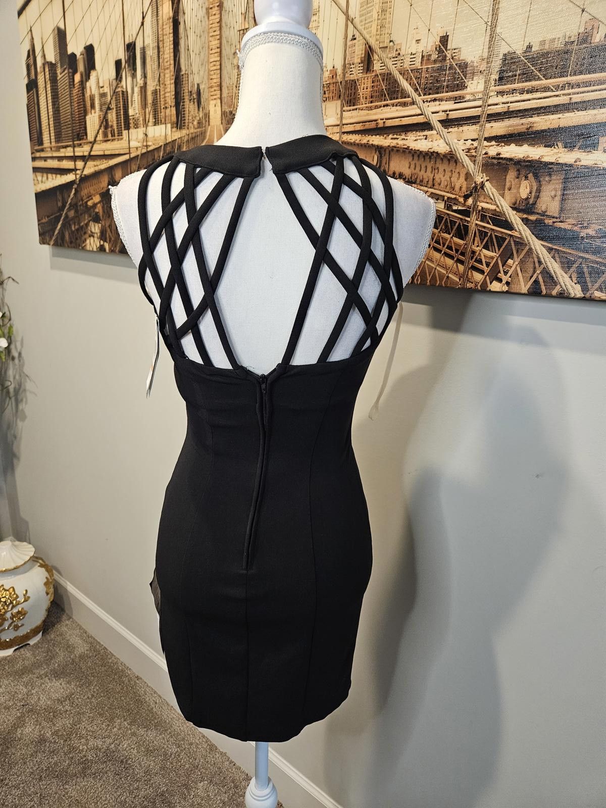 Designer Nwt Speechless Strap Detail Black Dress #H50 Size XS / US 0-2 / IT 36-38 - 1 Thumbnail
