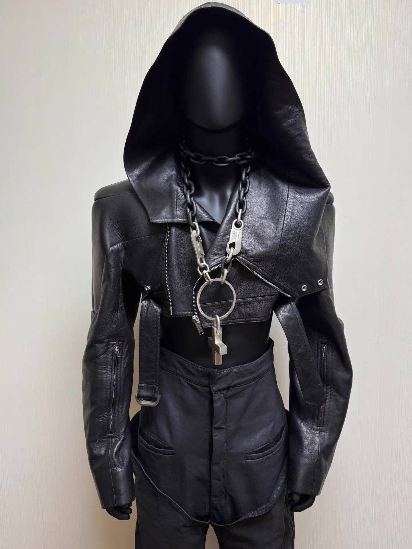 Rick Owens RickOwensSS25cropped padded shoulder moto leather jacket Q8 Size US M / EU 48-50 / 2 - 4 Thumbnail