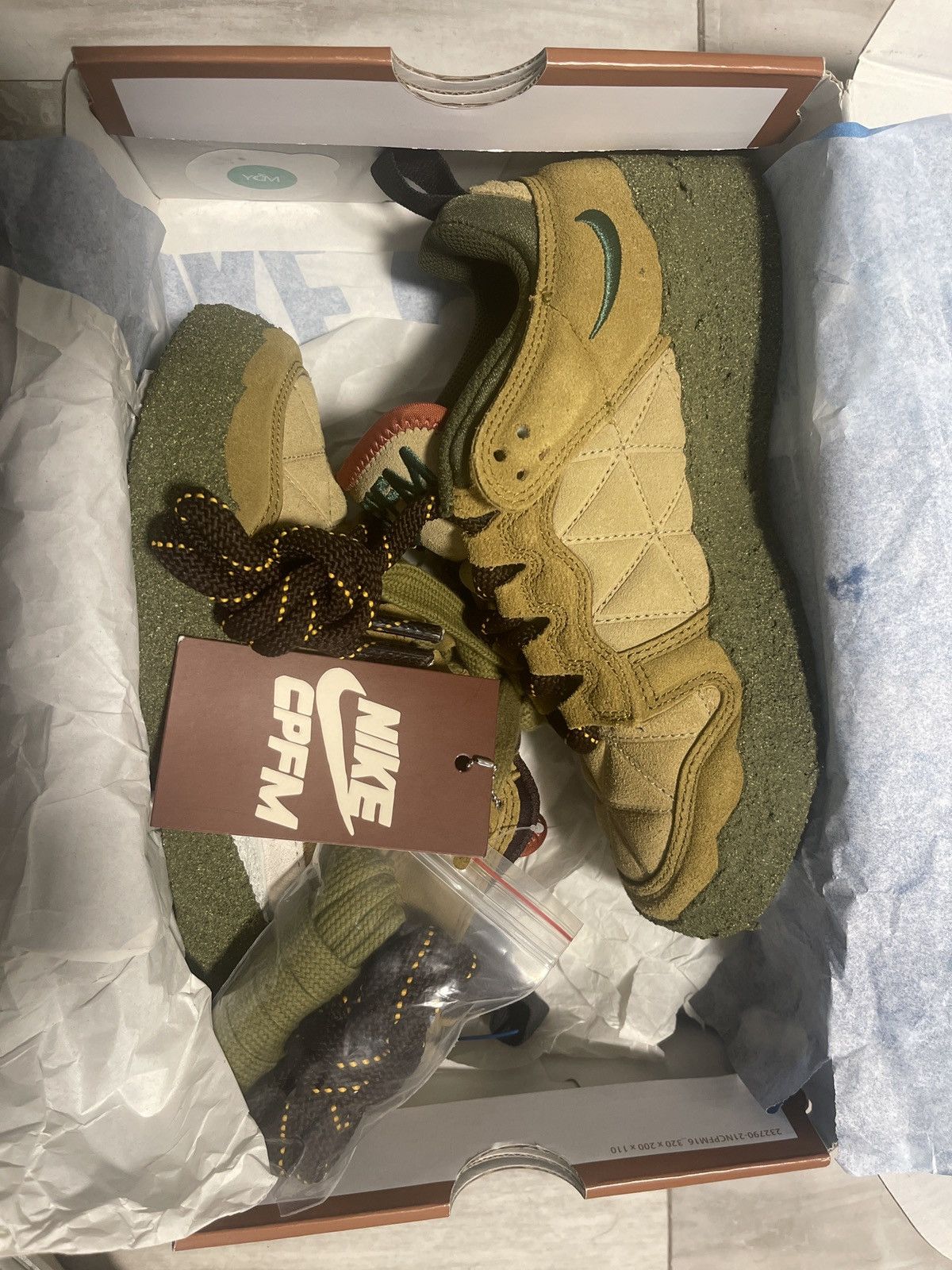 Nike Nike Cactus Plant Flea Market x Dunk SP Low Tan Mossy Green Size US 5.5 / EU 38 - 10 Thumbnail