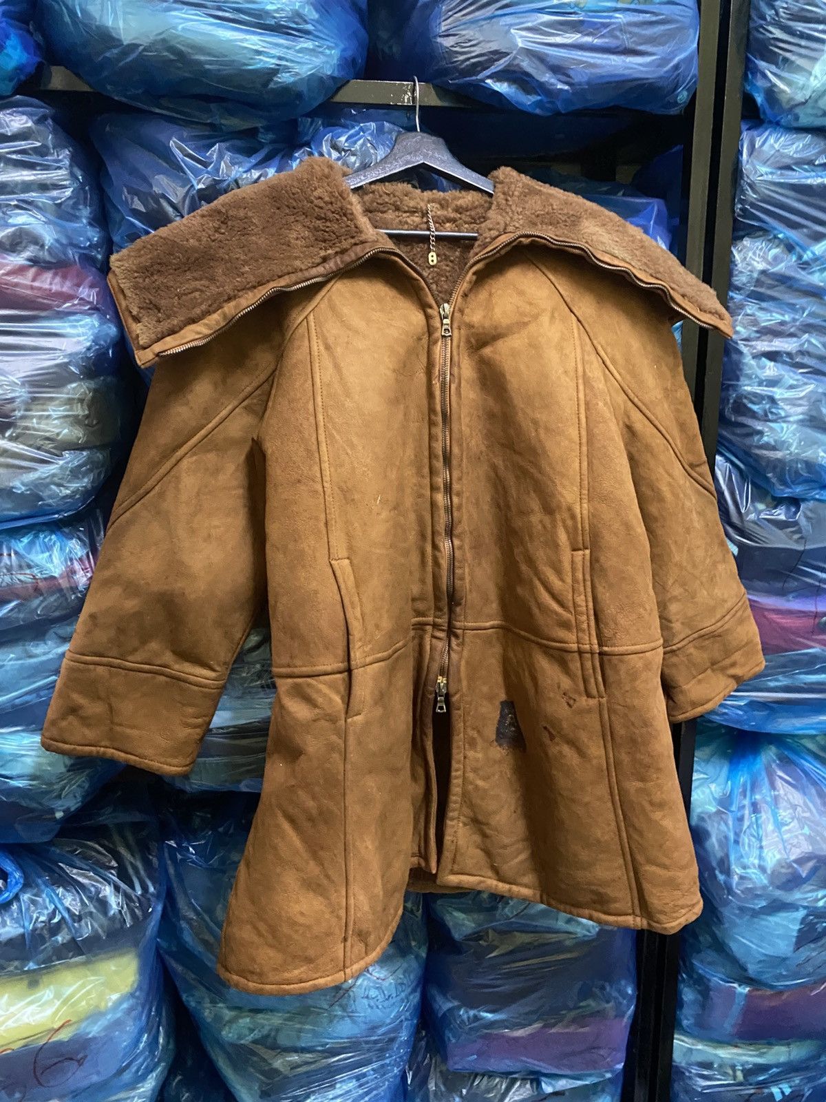 Other Vintage Shearling Leather Coat Made in Italy – Distressed Size US M / EU 48-50 / 2 - 5 Thumbnail