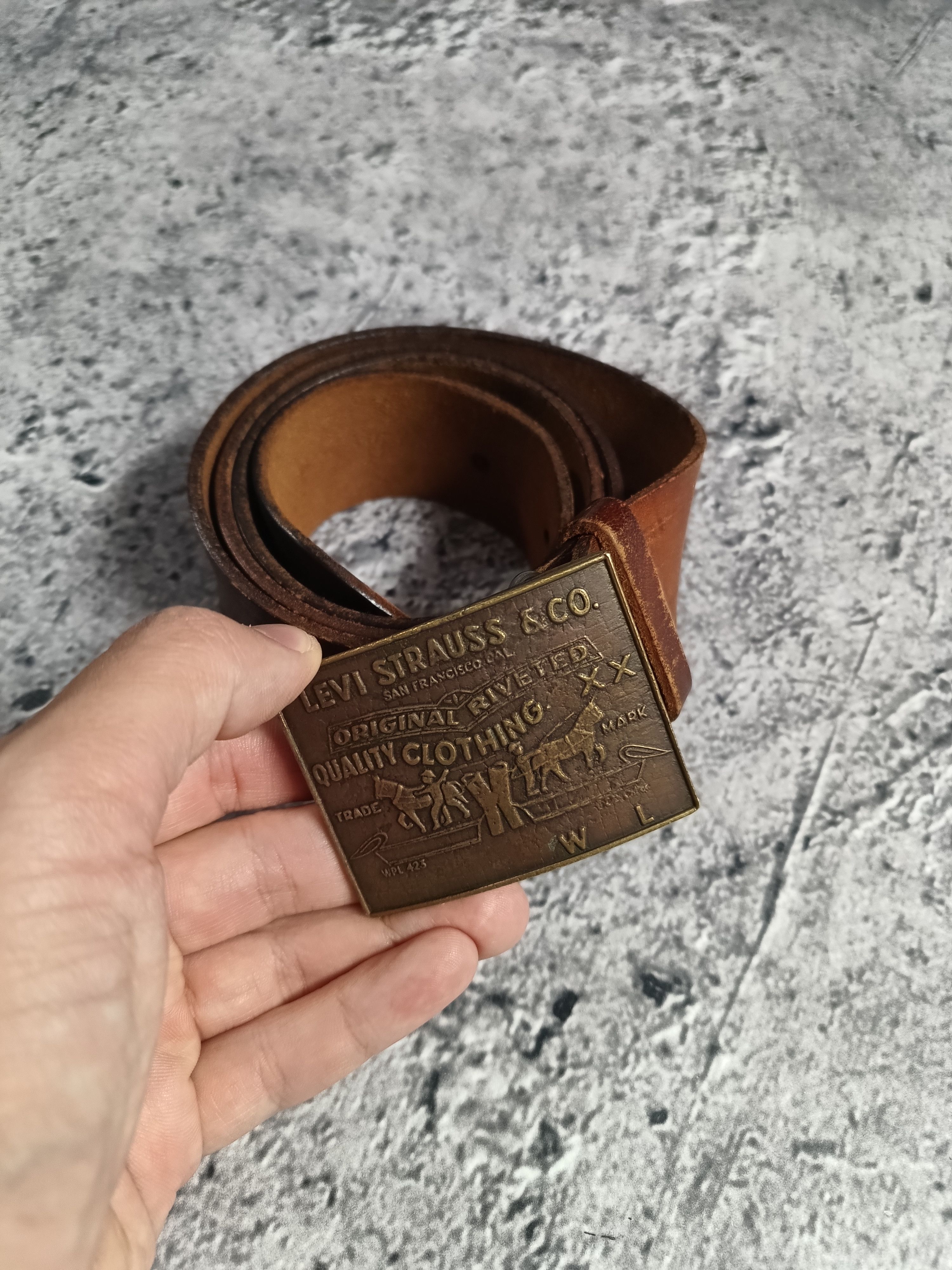 Levi's × Levi's Vintage Clothing × Vintage Vintage Levis Belt 80s 90s Brown Buckle Metal Size 42 - 1 Thumbnail