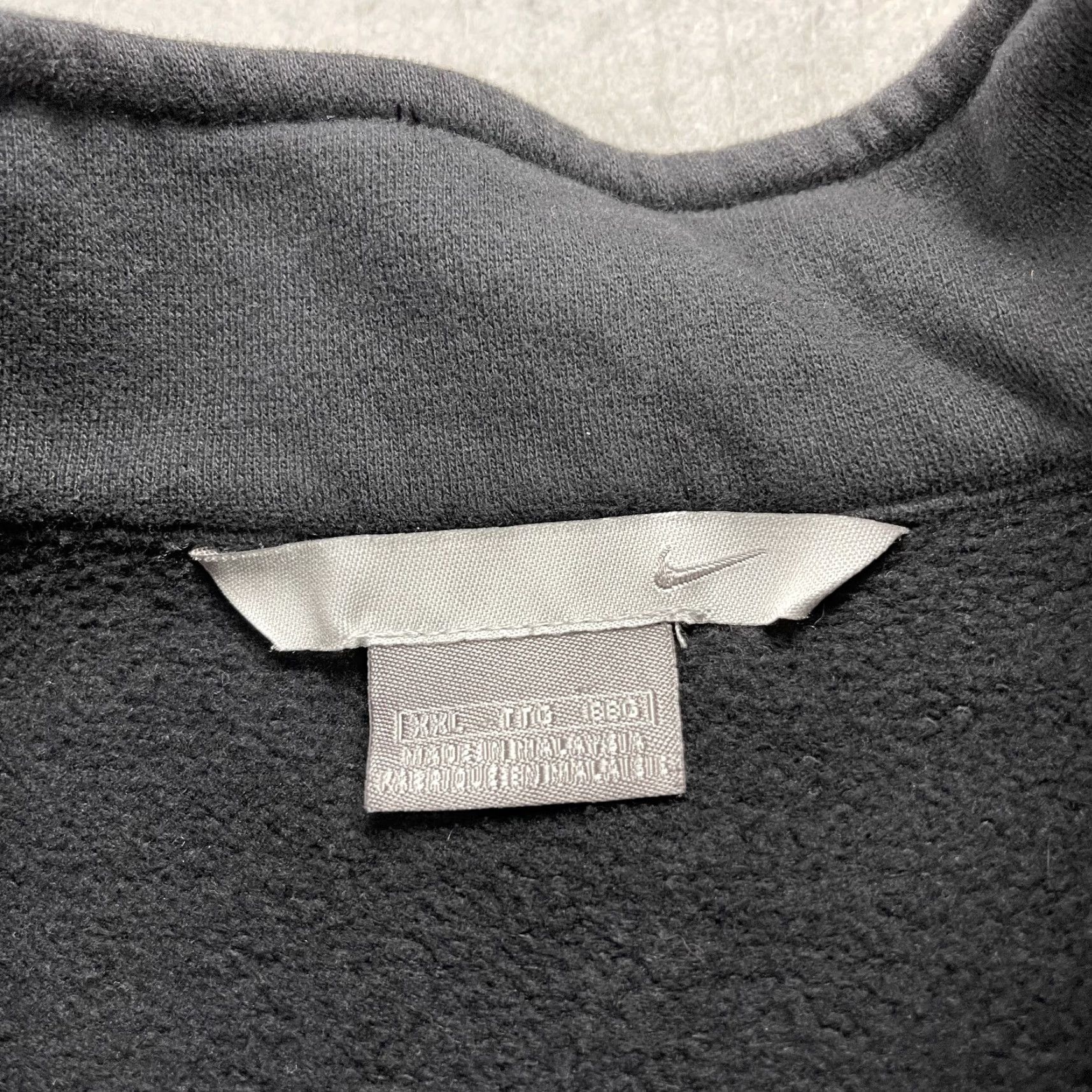 Nike VINTAGE Nike Sweatshirt Mens 2XL Black Nike Sweatshirt 2XL Black 90s Sports Logo Zip 1/4 Fleece Pullover Mens Size US XXL / EU 58 / 5 - 4 Thumbnail