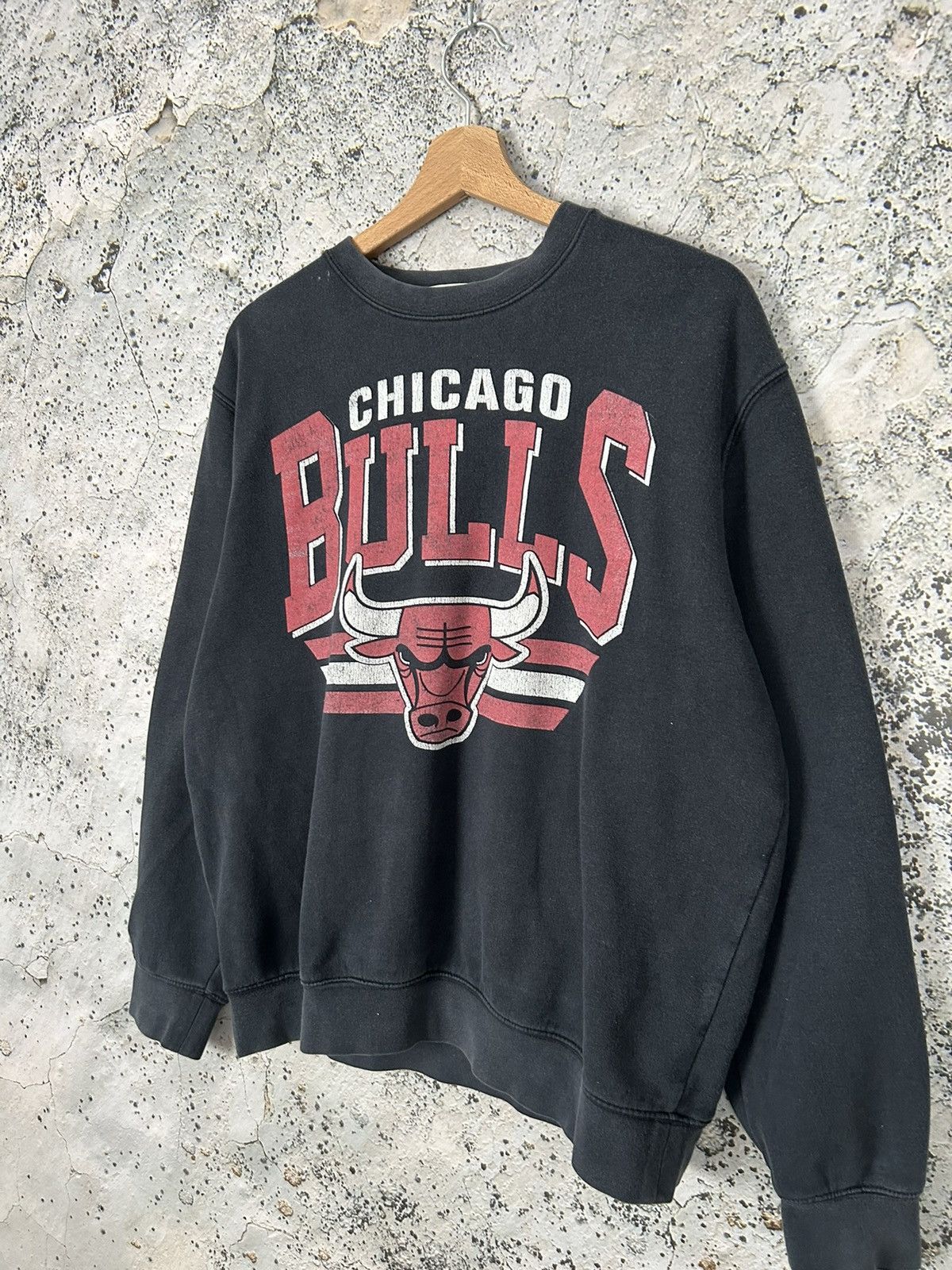 Mitchell & Ness Vintage Chicago Bulls Mitchell and Ness Crewneck NBA Size US L / EU 52-54 / 3 - 2 Thumbnail