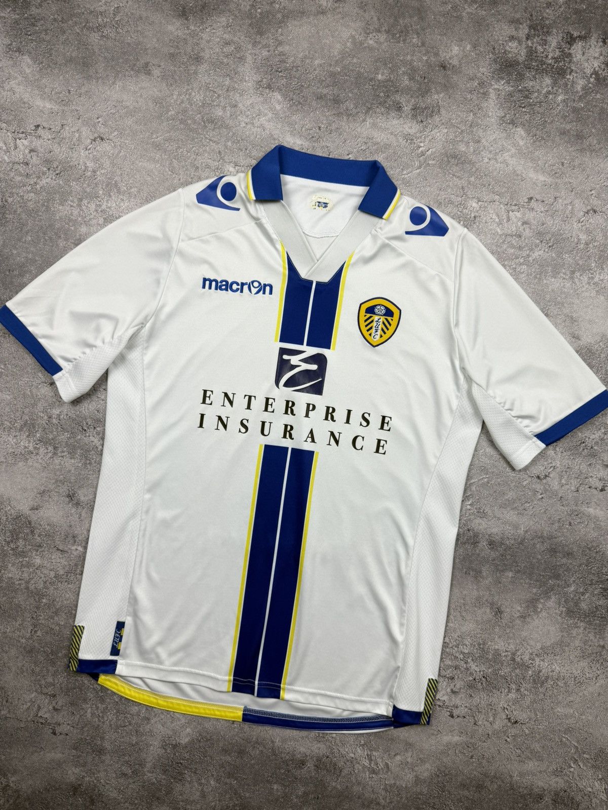 Macron Leeds United FC Macron Home Football Shirt Soccer Jersey Size US L / EU 52-54 / 3 - 6 Thumbnail