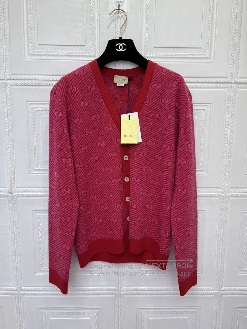 Gucci Gucci Size12 Red knitted cardigan coat Size XS / US 0-2 / IT 36-38 - 1 Thumbnail