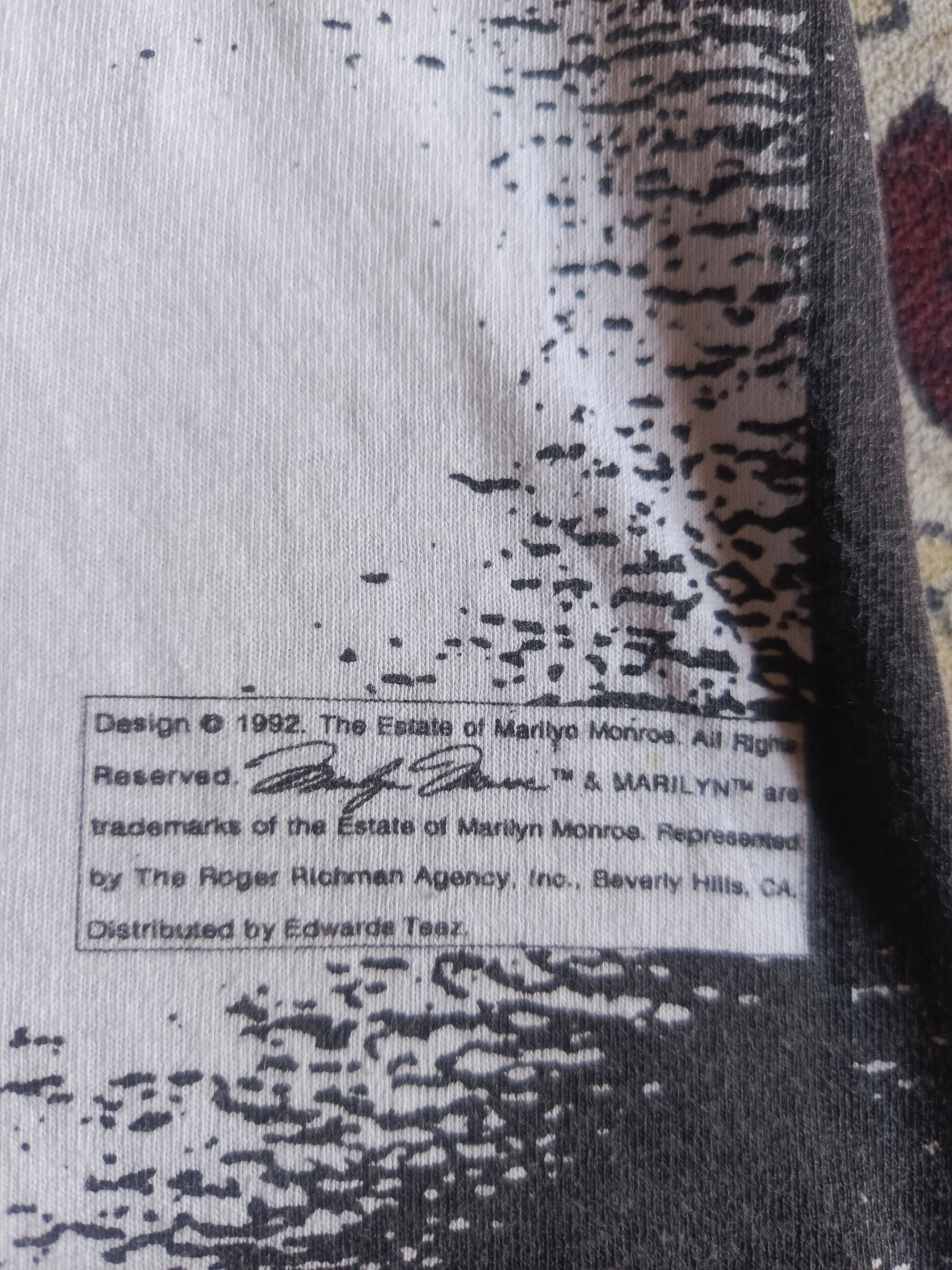 Vintage Over Print Marilyn Monroe Size US M / EU 48-50 / 2 - 5 Thumbnail