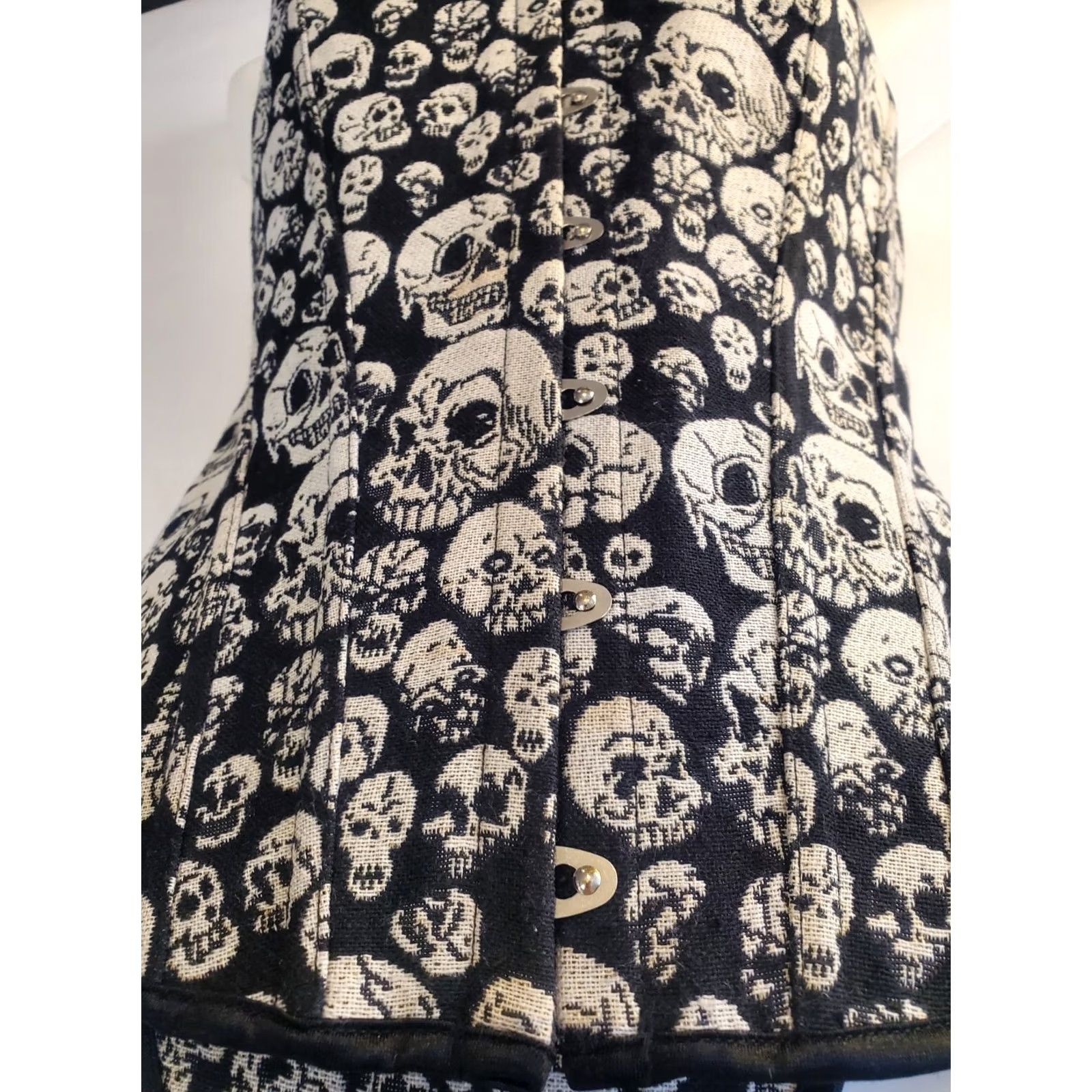 Vintage New Womens XL Skull Tapestry Corset Set Boned Embroidered Biker Goth Vamp Size XL / US 12-14 / IT 48-50 - 2 Thumbnail